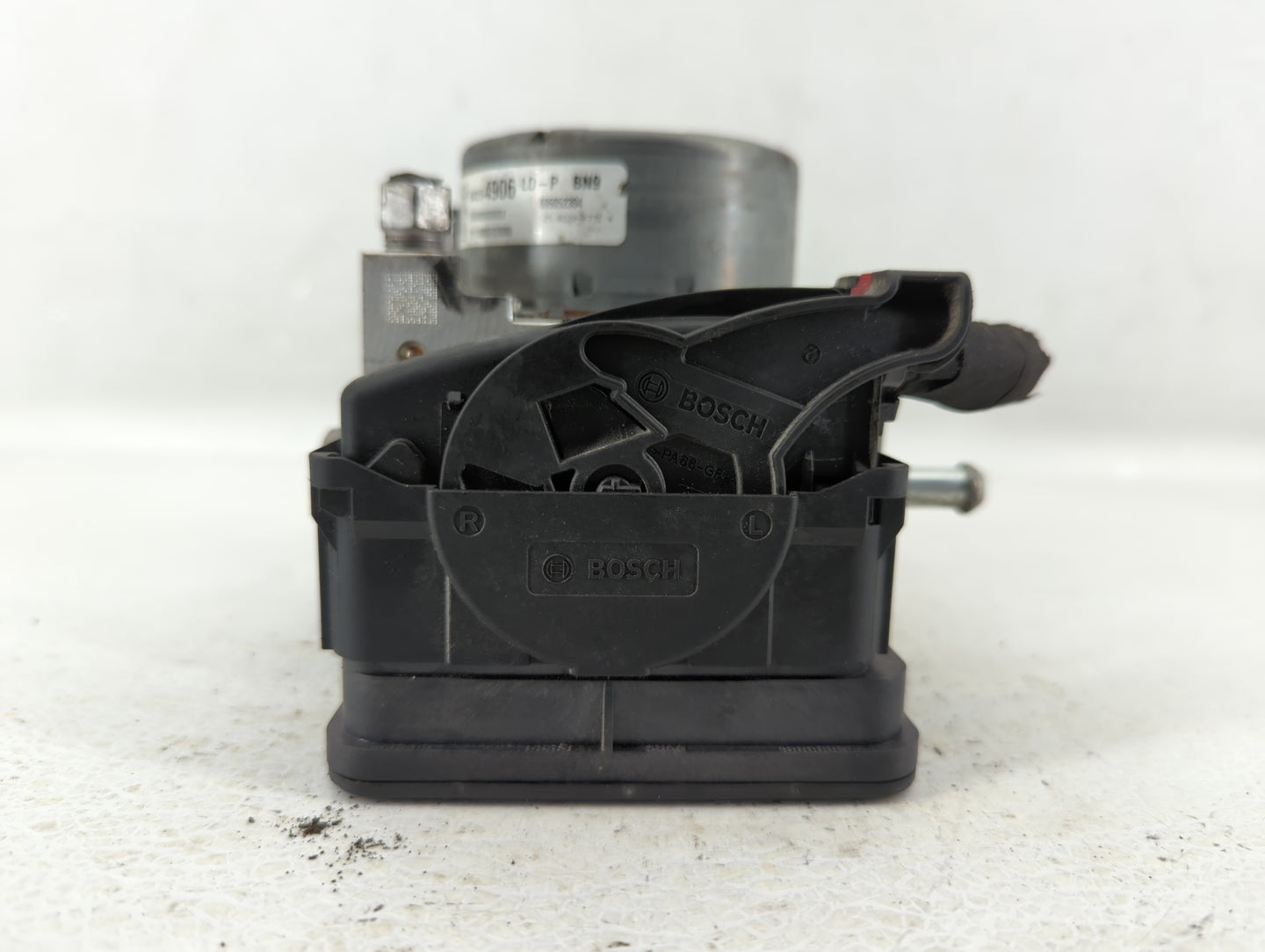 2018-2019 Chevrolet Equinox ABS Pump Control Module Replacement P/N:84254906 Fits Fits 2018 2019 2020 2021 OEM Used Auto Par