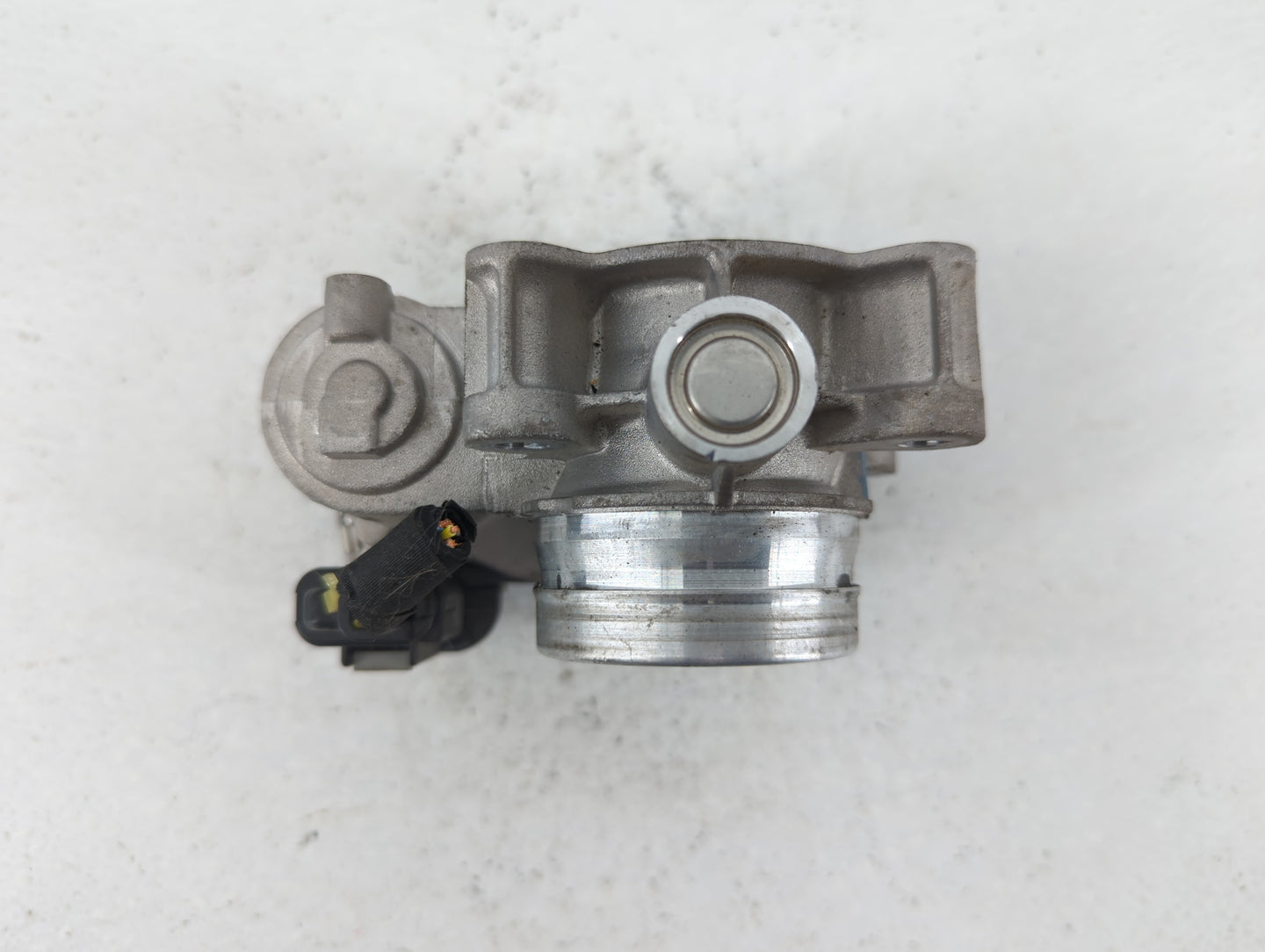 2018-2022 Chevrolet Equinox Throttle Body P/N:12671379AA Fits Fits 2016 2017 2018 2019 2020 2021 2022 OEM Used Auto Parts - 