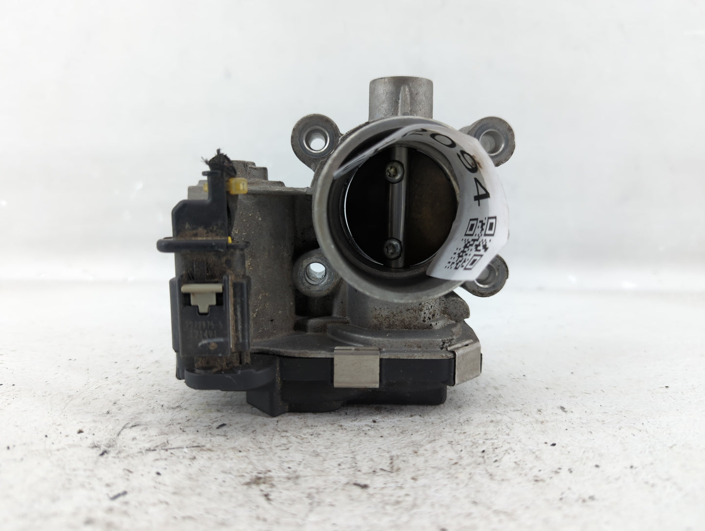 2018-2022 Chevrolet Equinox Throttle Body P/N:12671379AA Fits Fits 2016 2017 2018 2019 2020 2021 2022 OEM Used Auto Parts - 