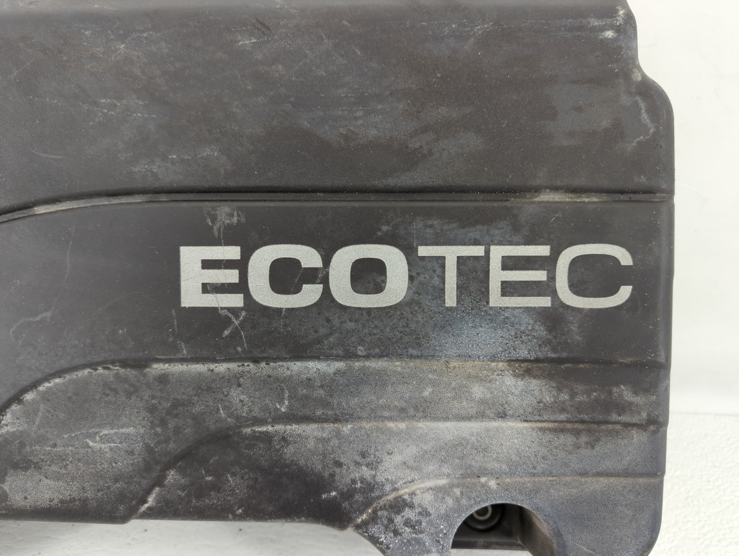 2018 Chevrolet Equinox Engine Cover - Oemusedautoparts1.com