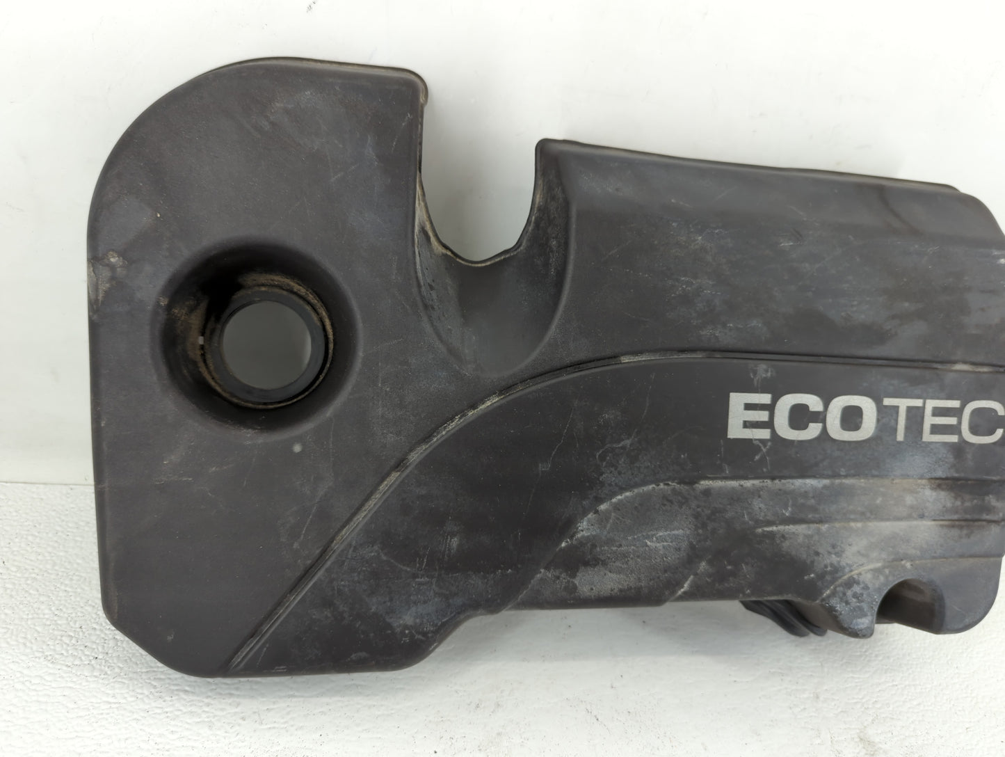 2018 Chevrolet Equinox Engine Cover - Oemusedautoparts1.com
