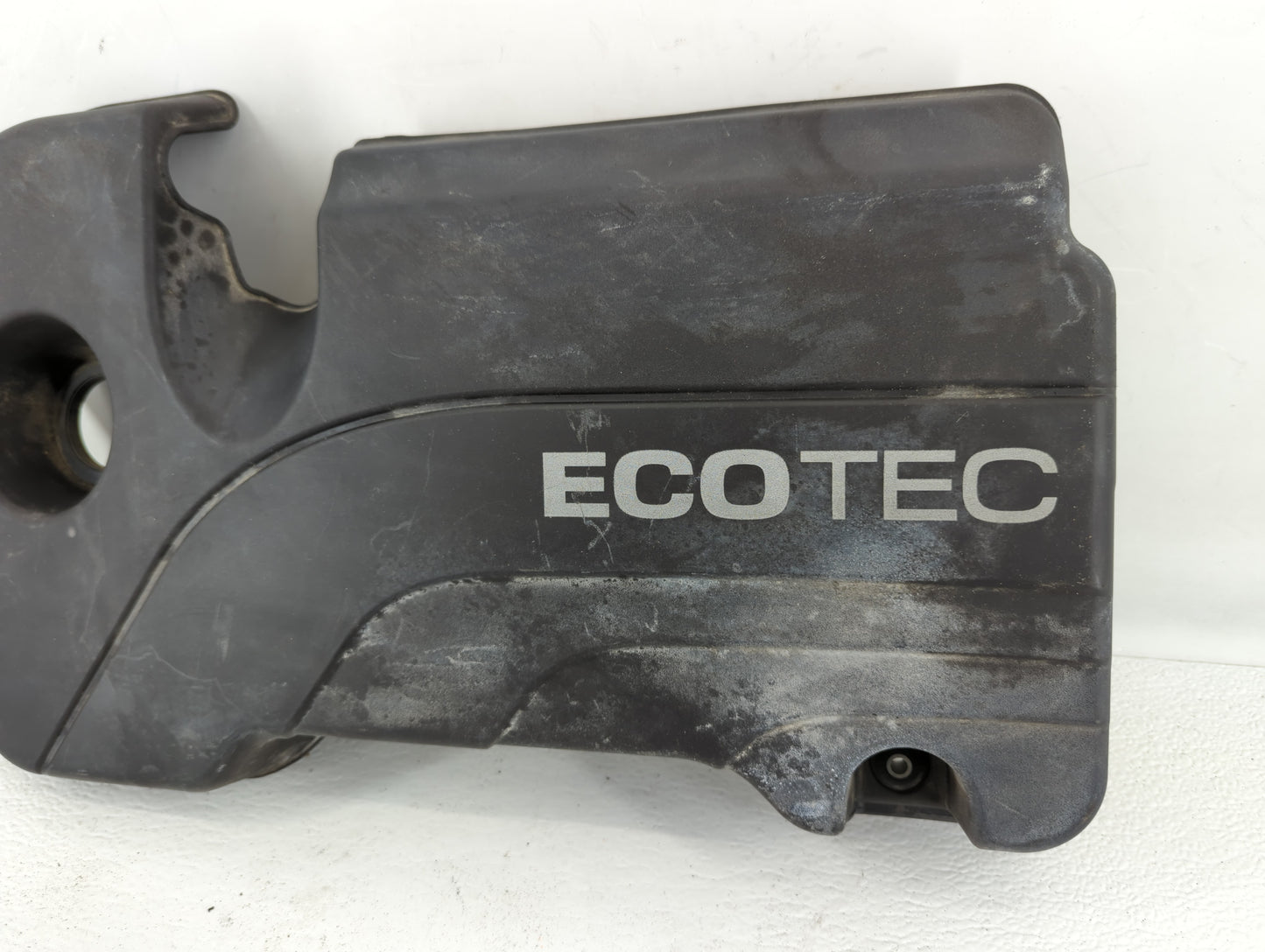 2018 Chevrolet Equinox Engine Cover - Oemusedautoparts1.com