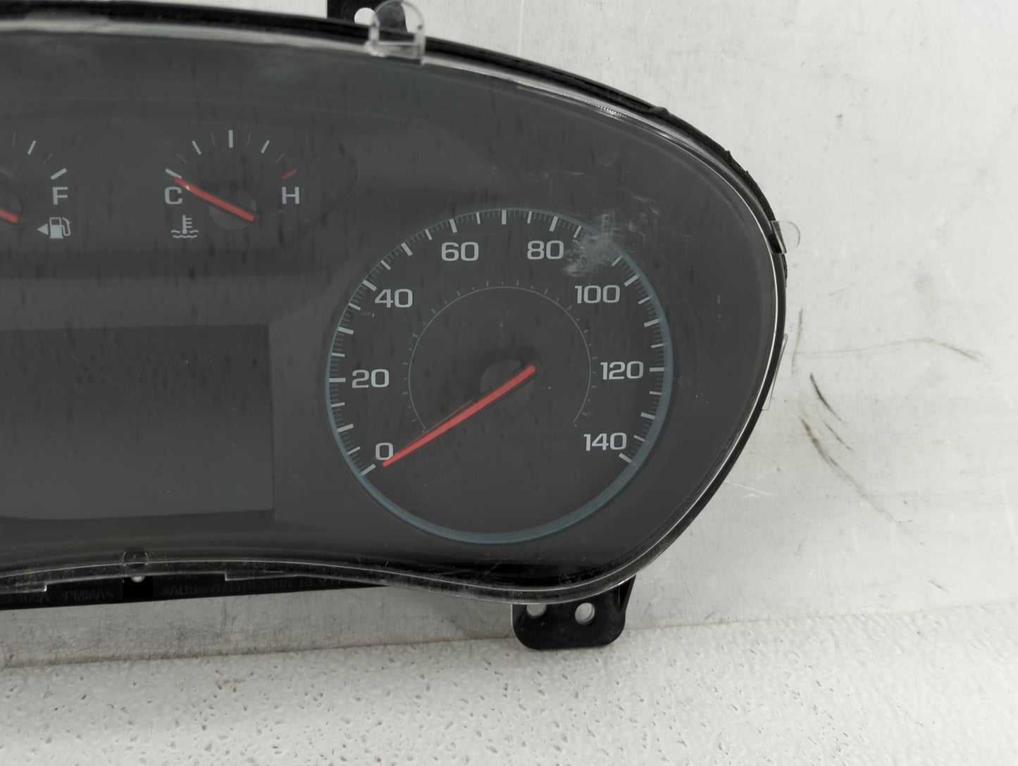 2018 Chevrolet Equinox Instrument Cluster Speedometer Gauges P/N:84240633 Fits OEM Used Auto Parts - Oemusedautoparts1.com