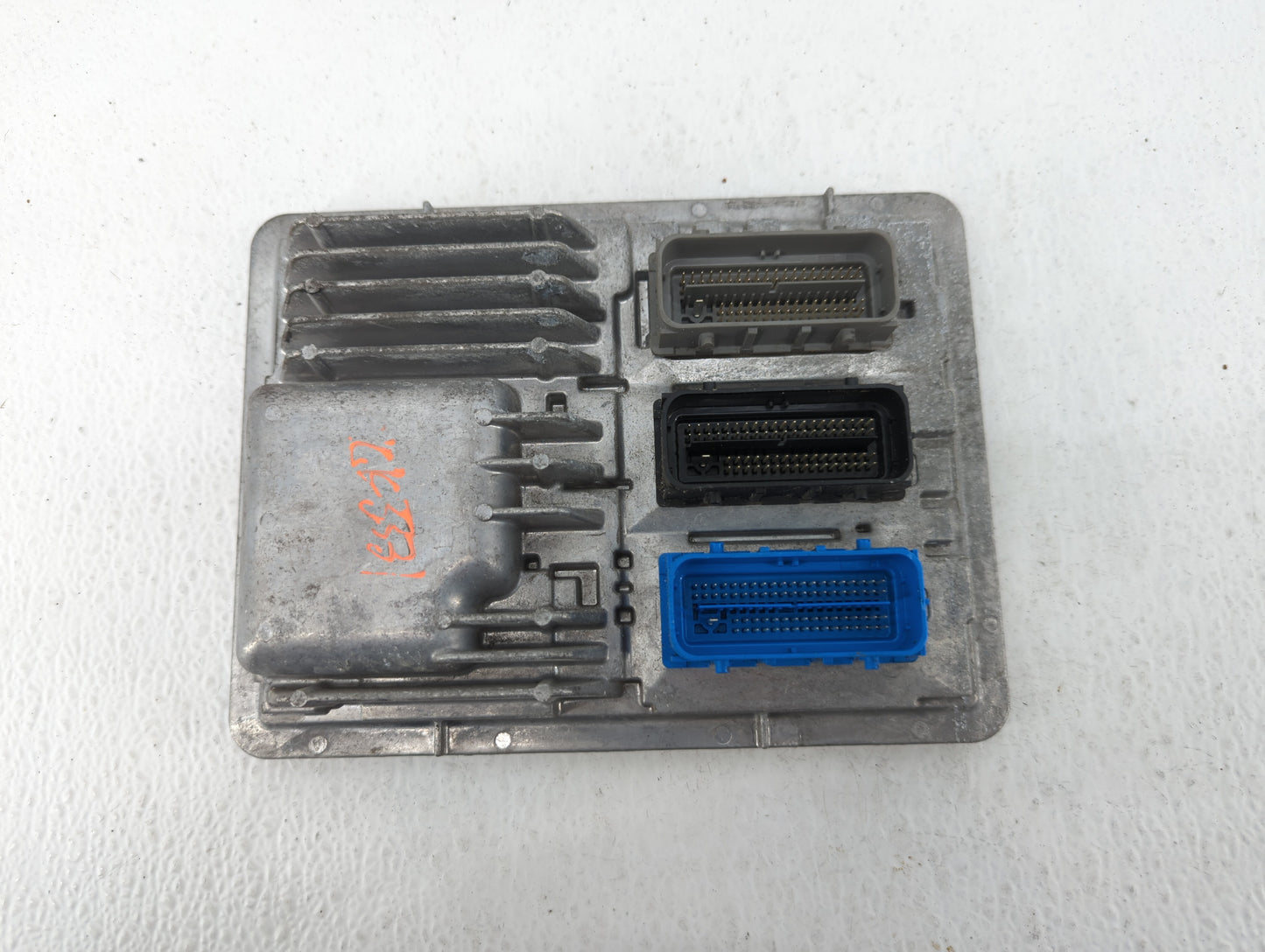 2018-2020 Chevrolet Equinox PCM Engine Control Computer ECU ECM PCU OEM P/N:12688128 811839393 Fits OEM Used Auto Parts - Oe