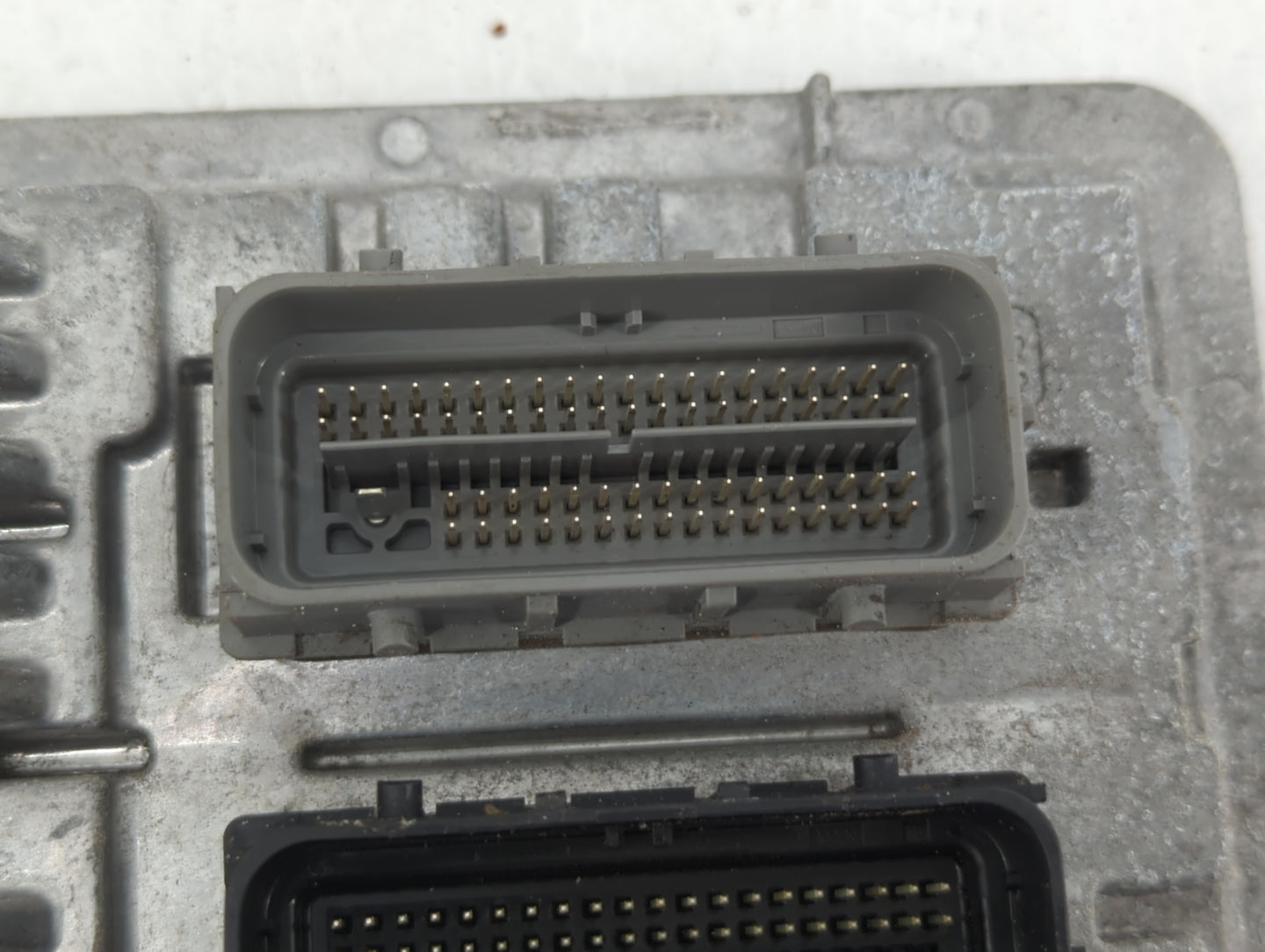 2018-2020 Chevrolet Equinox PCM Engine Control Computer ECU ECM PCU OEM P/N:12688128 811839393 Fits OEM Used Auto Parts - Oe