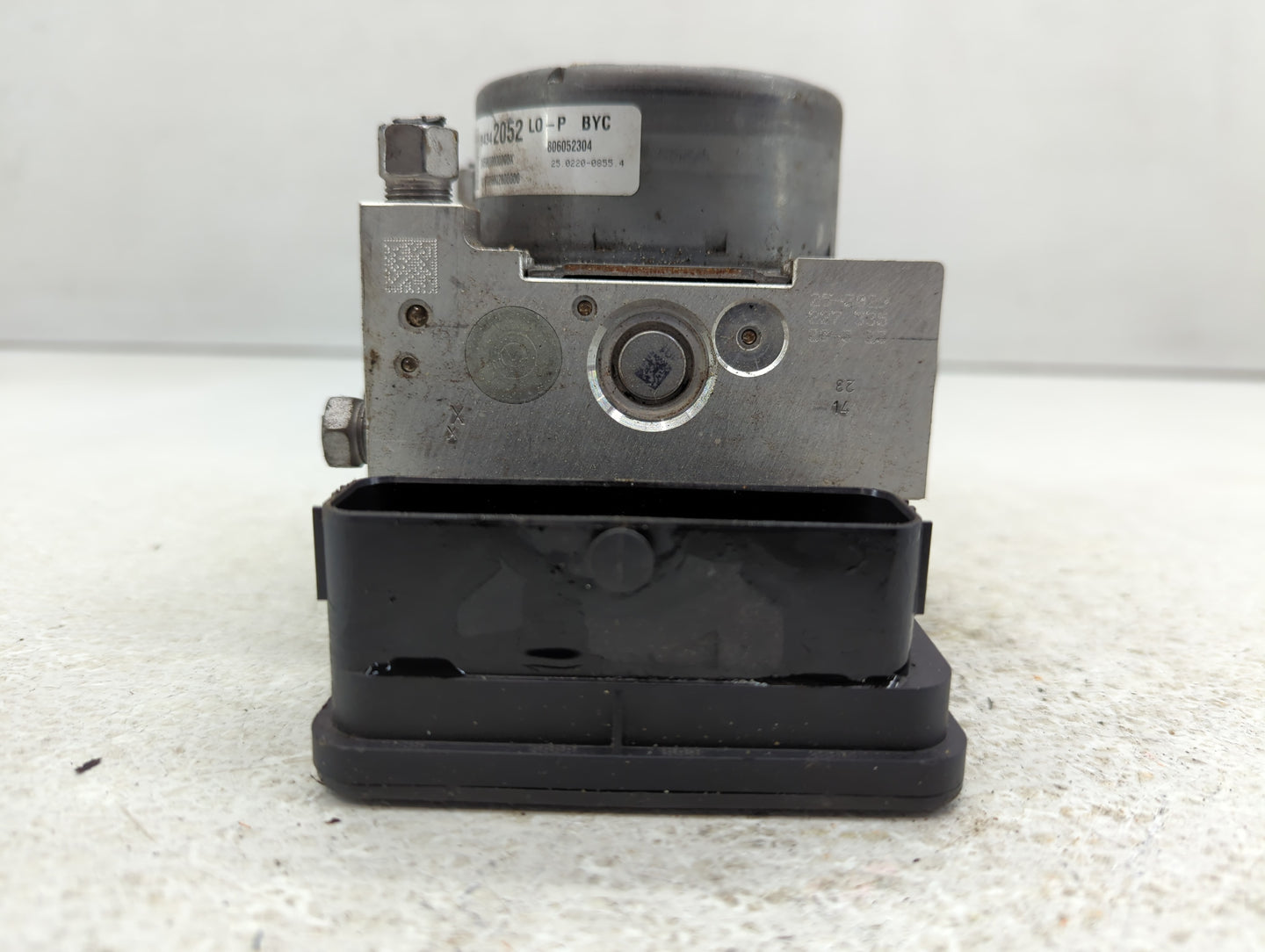 2018-2019 Chevrolet Equinox ABS Pump Control Module Replacement P/N:84342052 Fits Fits 2018 2019 2020 2021 OEM Used Auto Par