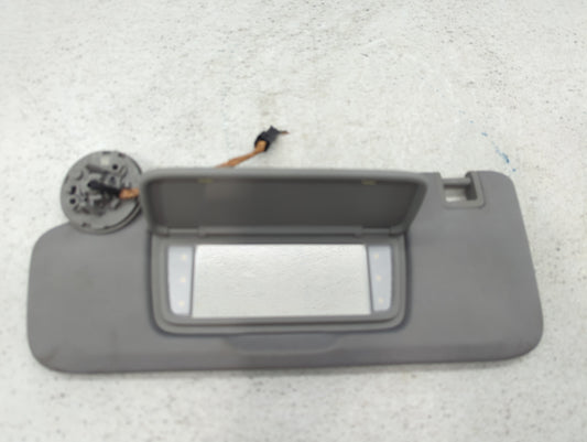 2018-2019 Chevrolet Equinox Sun Visor Shade Replacement Driver Left Mirror Fits Fits 2018 2019 OEM Used Auto Parts - Oemused