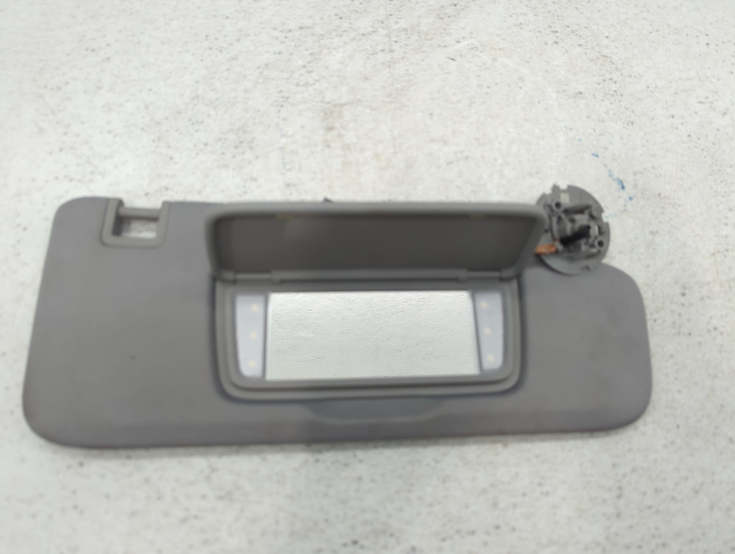 2018-2019 Chevrolet Equinox Sun Visor Shade Replacement Passenger Right Mirror Fits Fits 2018 2019 OEM Used Auto Parts - Oem