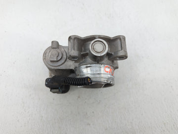 2018-2022 Chevrolet Equinox Throttle Body P/N:12671379AA Fits Fits 2016 2017 2018 2019 2020 2021 2022 OEM Used Auto Parts