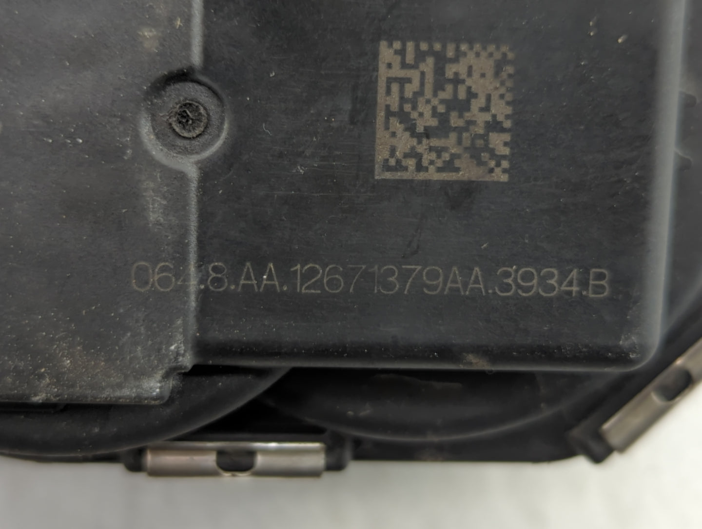 2018-2022 Chevrolet Equinox Throttle Body P/N:12671379AA Fits Fits 2016 2017 2018 2019 2020 2021 2022 OEM Used Auto Parts - 