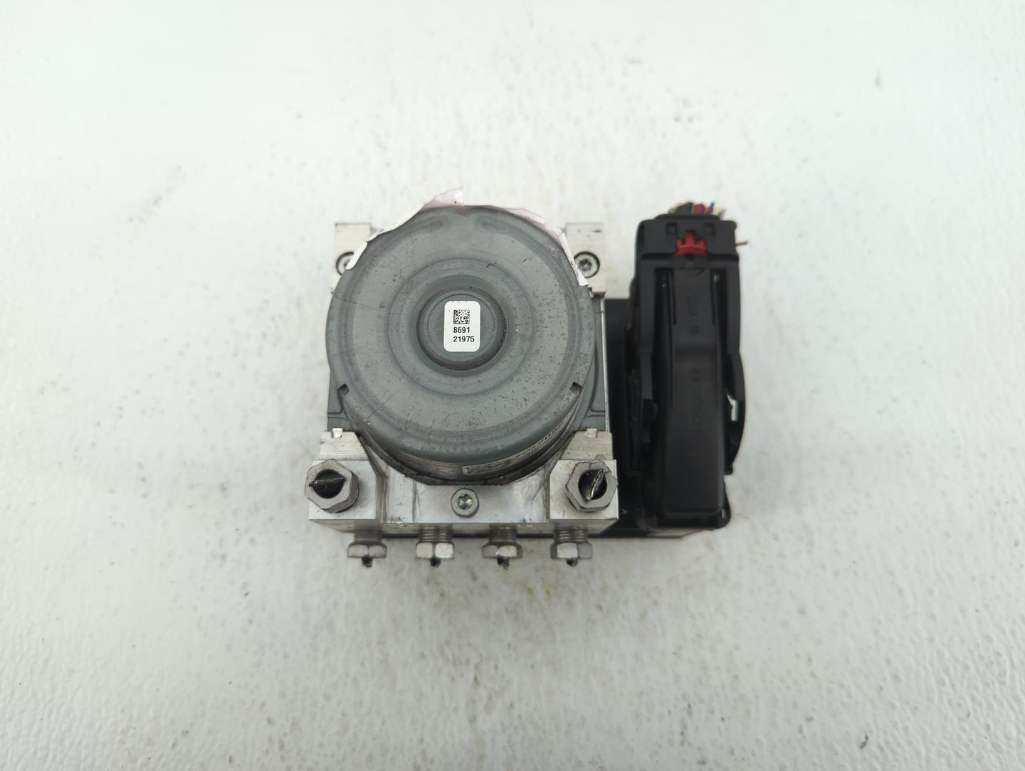 2018-2019 Chevrolet Equinox ABS Pump Control Module Replacement P/N:84342052 Fits Fits 2018 2019 2020 2021 OEM Used Auto Par