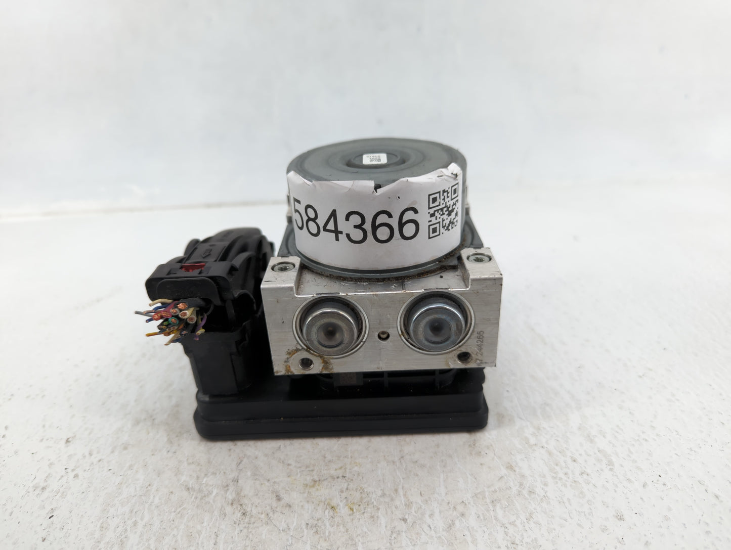 2018-2019 Chevrolet Equinox ABS Pump Control Module Replacement P/N:84342052 Fits Fits 2018 2019 2020 2021 OEM Used Auto Par