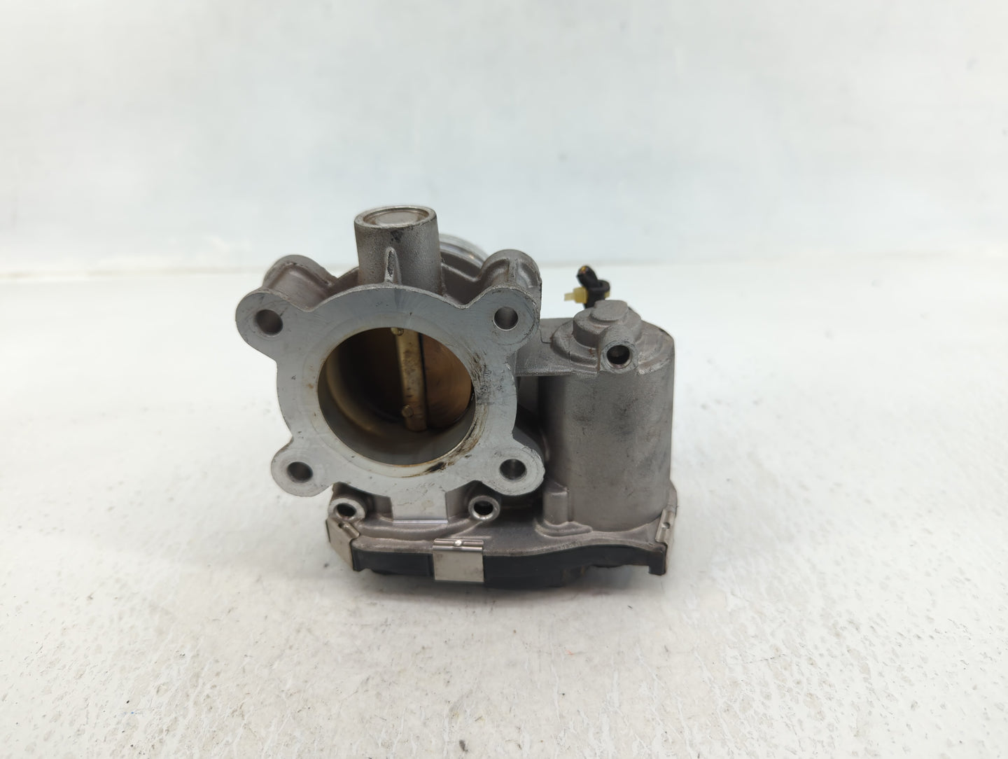 2018-2022 Chevrolet Equinox Throttle Body P/N:12671379AA Fits Fits 2016 2017 2018 2019 2020 2021 2022 OEM Used Auto Parts - 