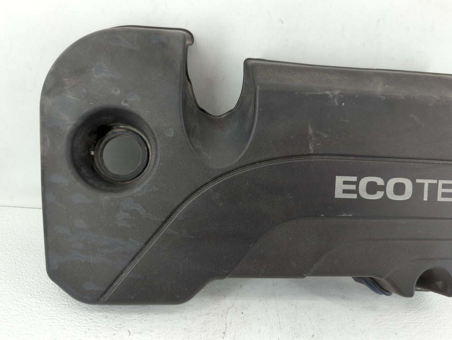 2018 Chevrolet Equinox Engine Cover - Oemusedautoparts1.com