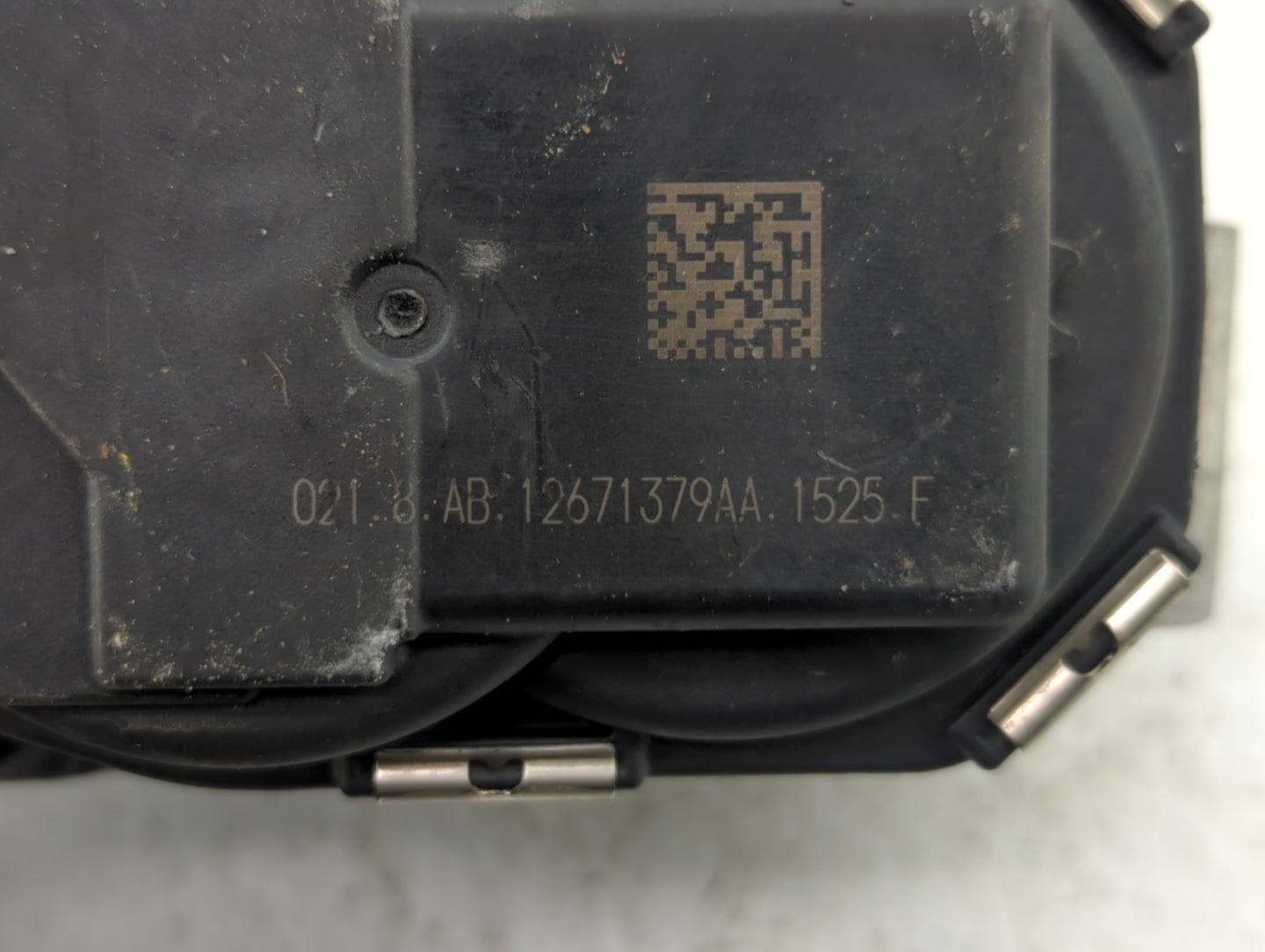 2018-2022 Chevrolet Equinox Throttle Body P/N:12671379AA Fits Fits 2016 2017 2018 2019 2020 2021 2022 OEM Used Auto Parts - 