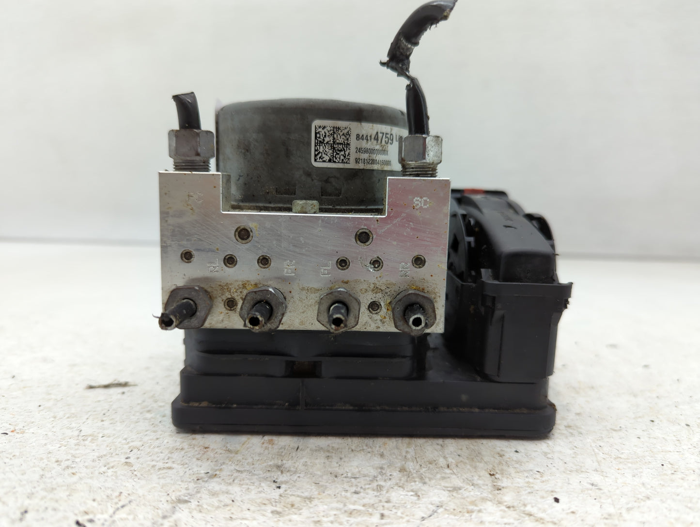 2018-2019 Chevrolet Equinox ABS Pump Control Module Replacement P/N:5157-6808 84414759 Fits Fits 2018 2019 2020 2021 OEM Use