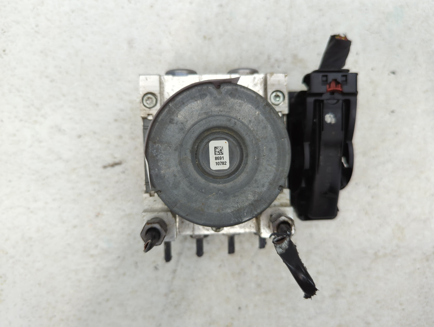 2018-2019 Chevrolet Equinox ABS Pump Control Module Replacement P/N:5157-6808 84414759 Fits Fits 2018 2019 2020 2021 OEM Use