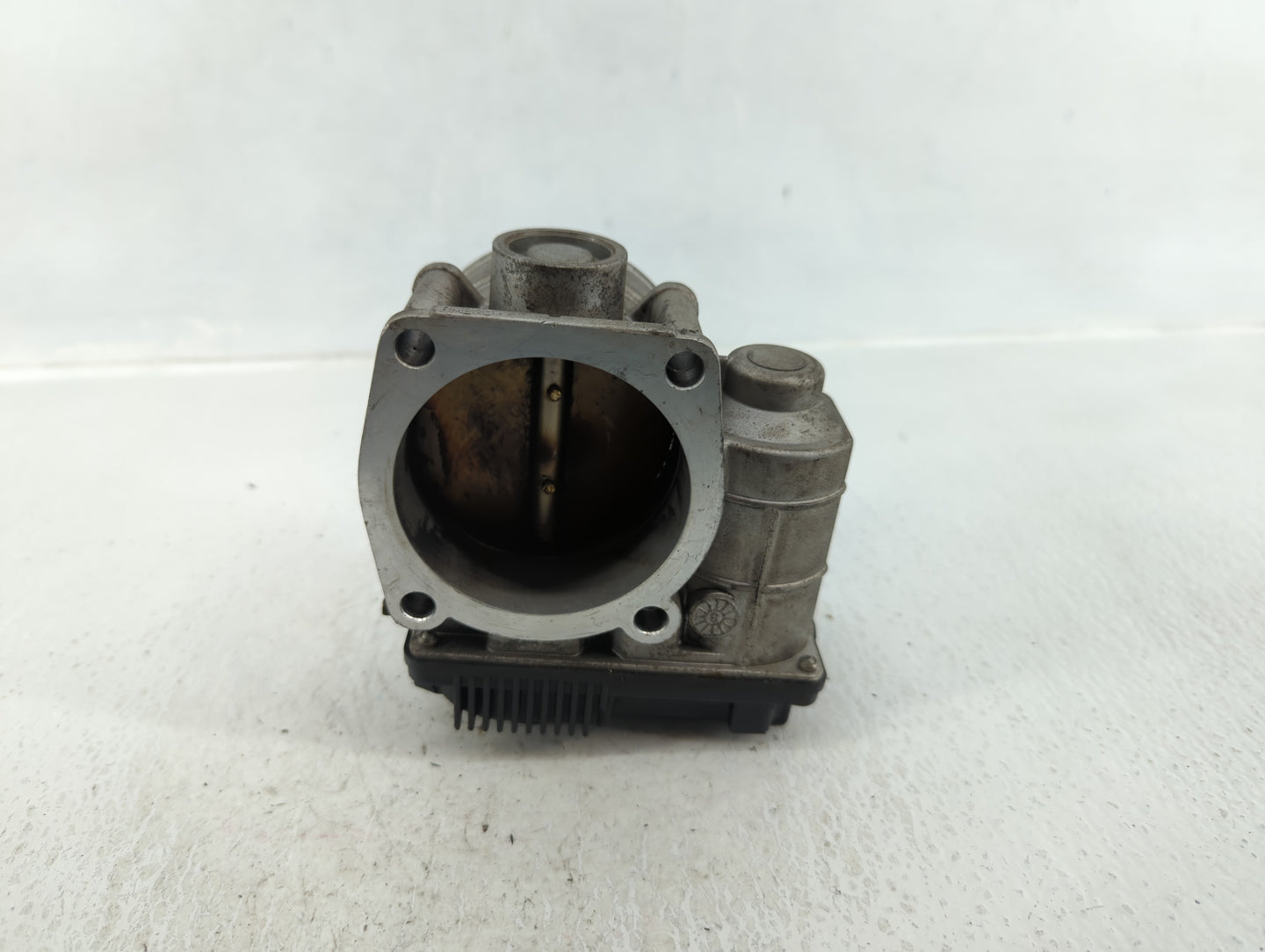 2018-2022 Chevrolet Equinox Throttle Body P/N:12671379AA Fits Fits 2016 2017 2018 2019 2020 2021 2022 OEM Used Auto Parts - 