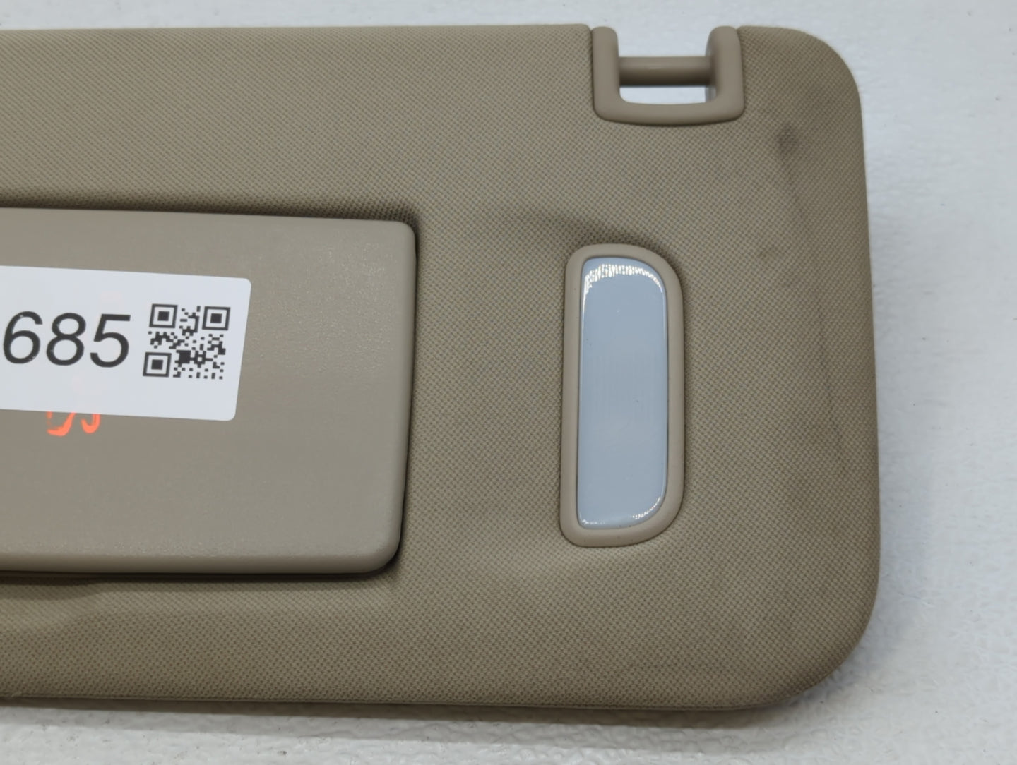 2018-2019 Chevrolet Equinox Sun Visor Shade Replacement Passenger Right Mirror Fits Fits 2018 2019 OEM Used Auto Parts - Oem