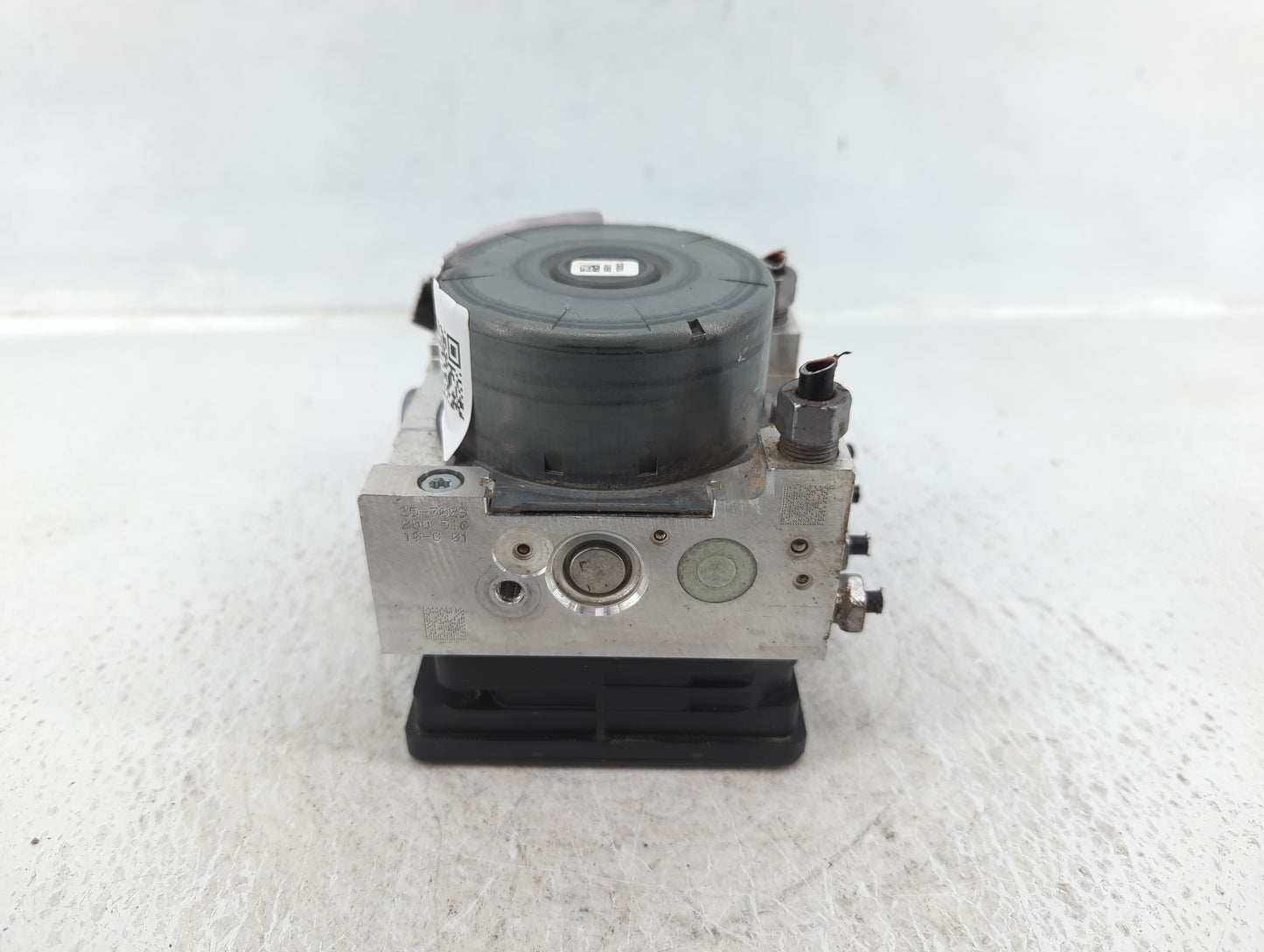 2018-2019 Chevrolet Equinox ABS Pump Control Module Replacement P/N:84560131 Fits Fits 2018 2019 2020 2021 OEM Used Auto Par