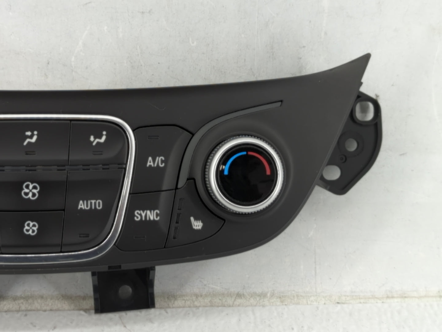 2018 Chevrolet Equinox Climate Control Module Temperature AC/Heater Replacement P/N:84175394 Fits OEM Used Auto Parts - Oemu