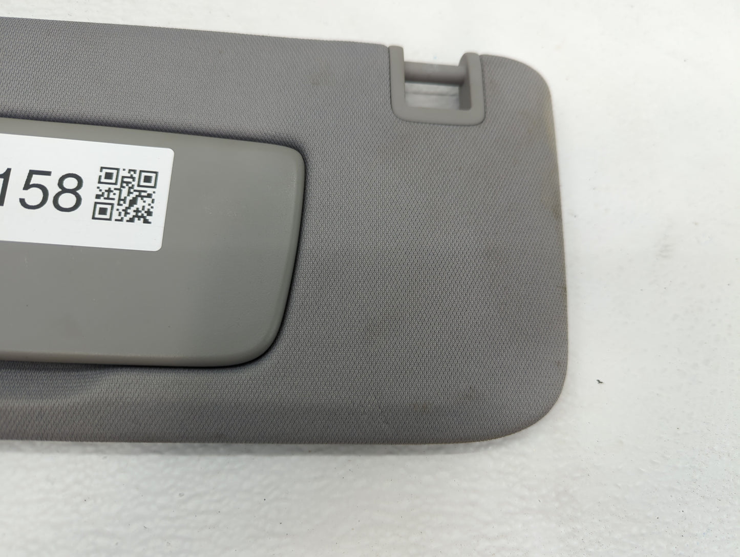 2018-2019 Chevrolet Equinox Sun Visor Shade Replacement Driver Left Mirror Fits Fits 2018 2019 OEM Used Auto Parts - Oemused
