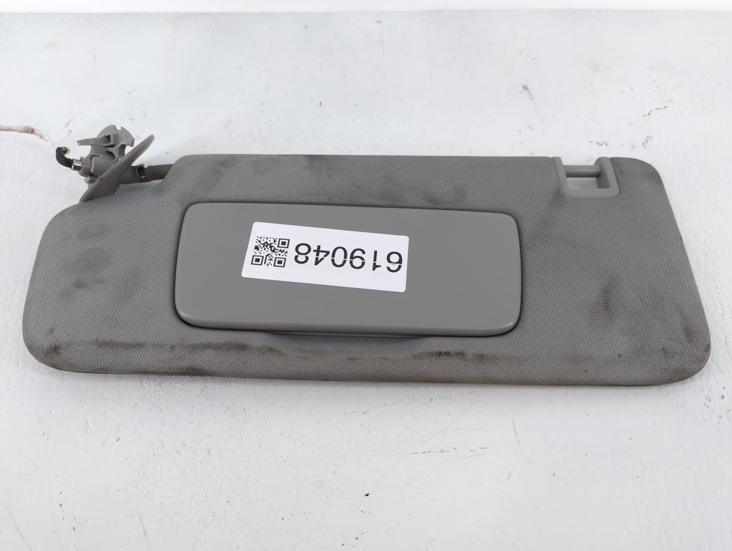 2018-2019 Chevrolet Equinox Sun Visor Shade Replacement Driver Left Mirror Fits Fits 2018 2019 OEM Used Auto Parts - Oemused