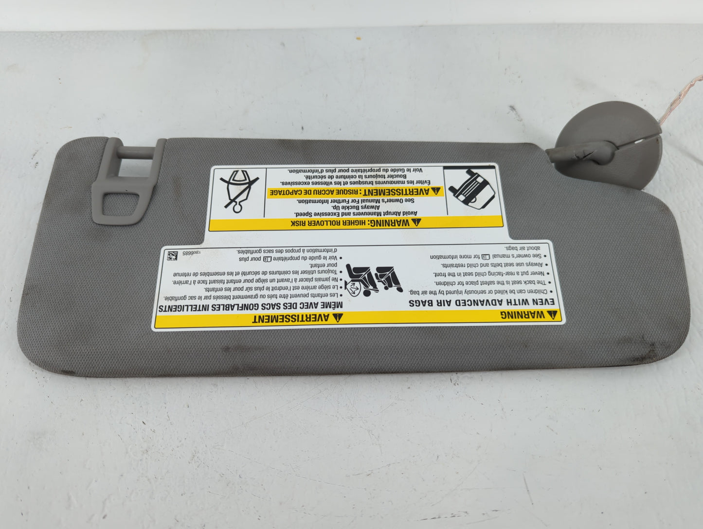 2018-2019 Chevrolet Equinox Sun Visor Shade Replacement Driver Left Mirror Fits Fits 2018 2019 OEM Used Auto Parts - Oemused