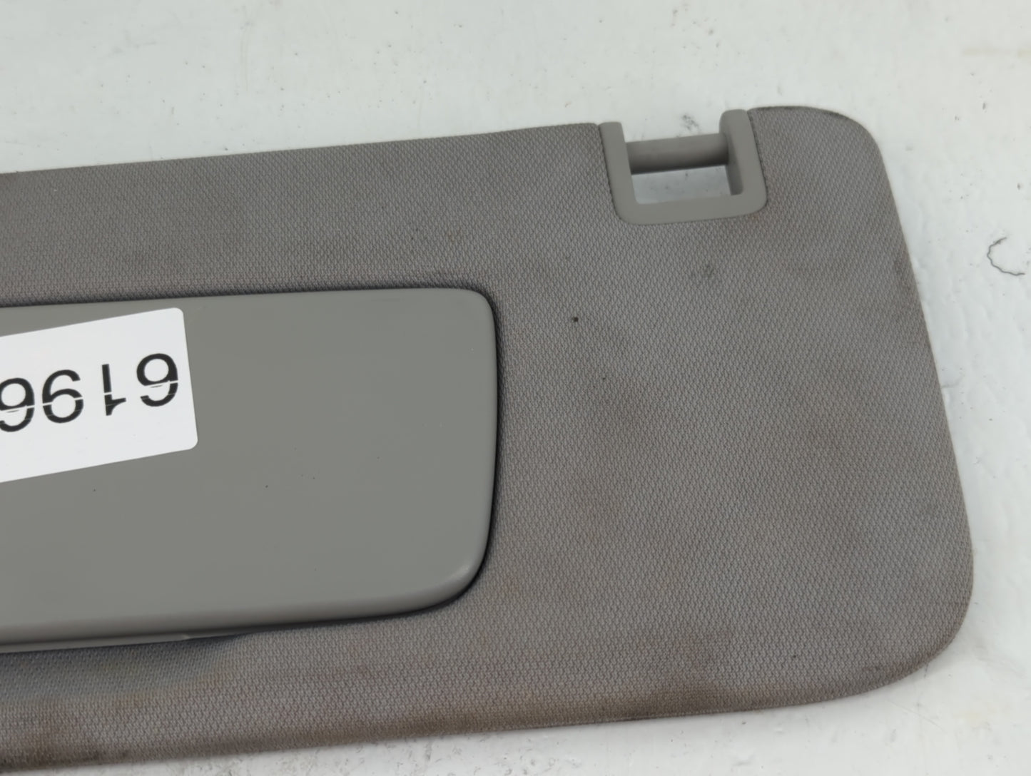 2018-2019 Chevrolet Equinox Sun Visor Shade Replacement Passenger Right Mirror Fits Fits 2018 2019 OEM Used Auto Parts - Oem