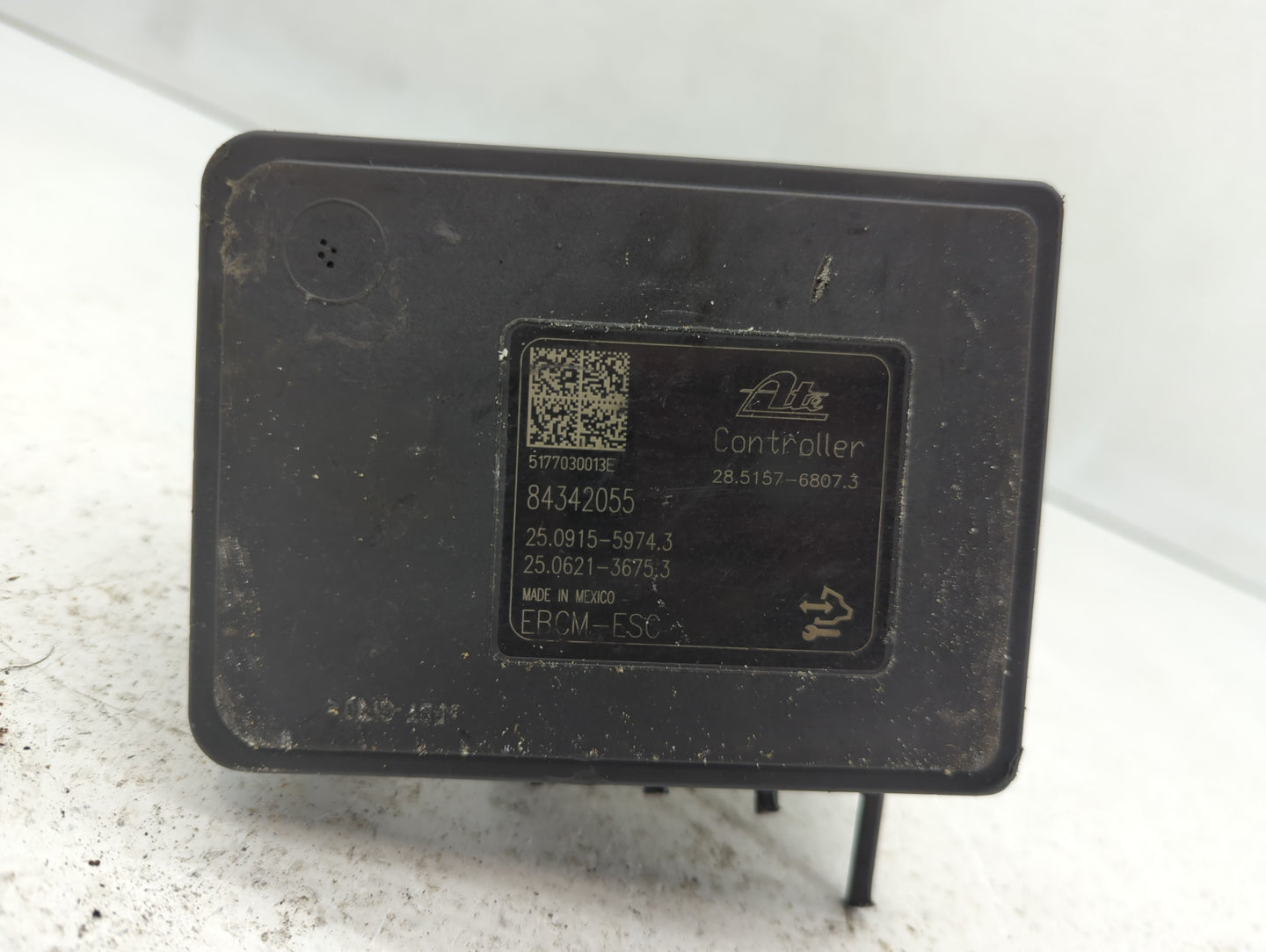 2018-2019 Chevrolet Equinox ABS Pump Control Module Replacement P/N:84342052 Fits Fits 2018 2019 2020 2021 OEM Used Auto Par