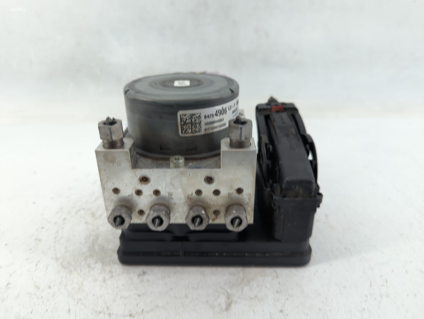 2018-2019 Chevrolet Equinox ABS Pump Control Module Replacement P/N:84254906 Fits Fits 2018 2019 2020 2021 OEM Used Auto Par