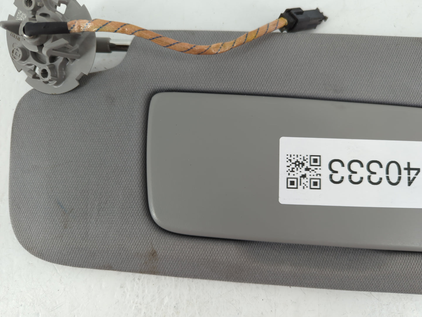 2018-2019 Chevrolet Equinox Sun Visor Shade Replacement Driver Left Mirror Fits Fits 2018 2019 OEM Used Auto Parts - Oemused