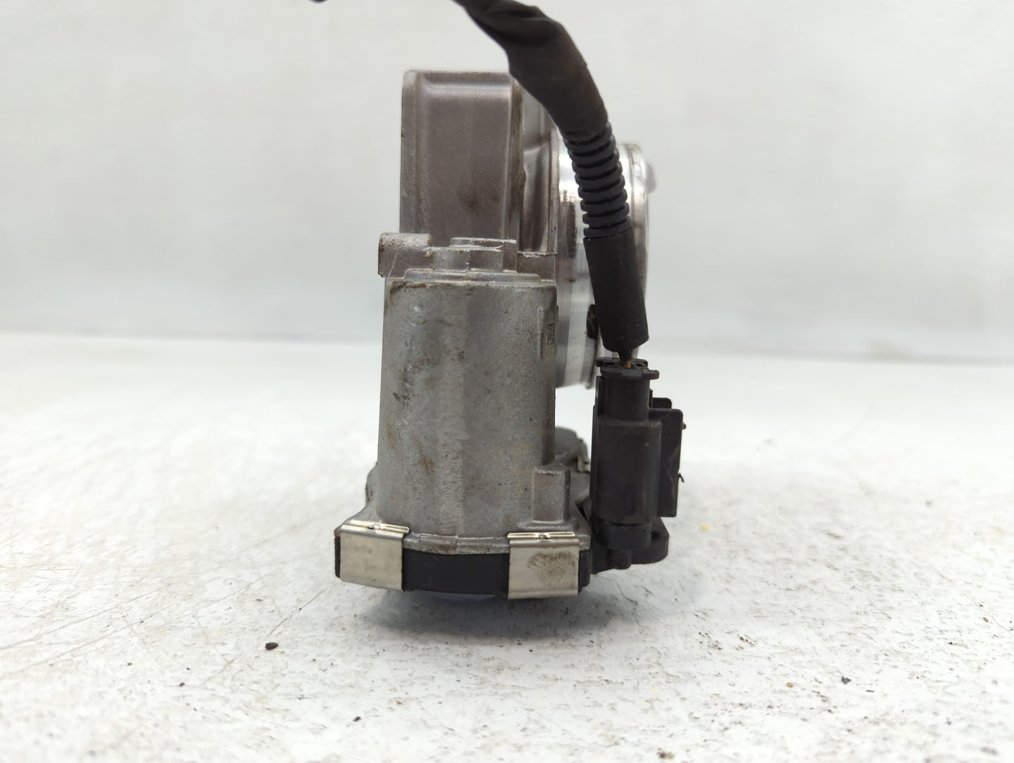 2018-2020 Chevrolet Equinox Throttle Body P/N:A12670837AA.0968A Fits Fits 2013 2014 2015 2016 2017 2018 2019 2020 2021 OEM U