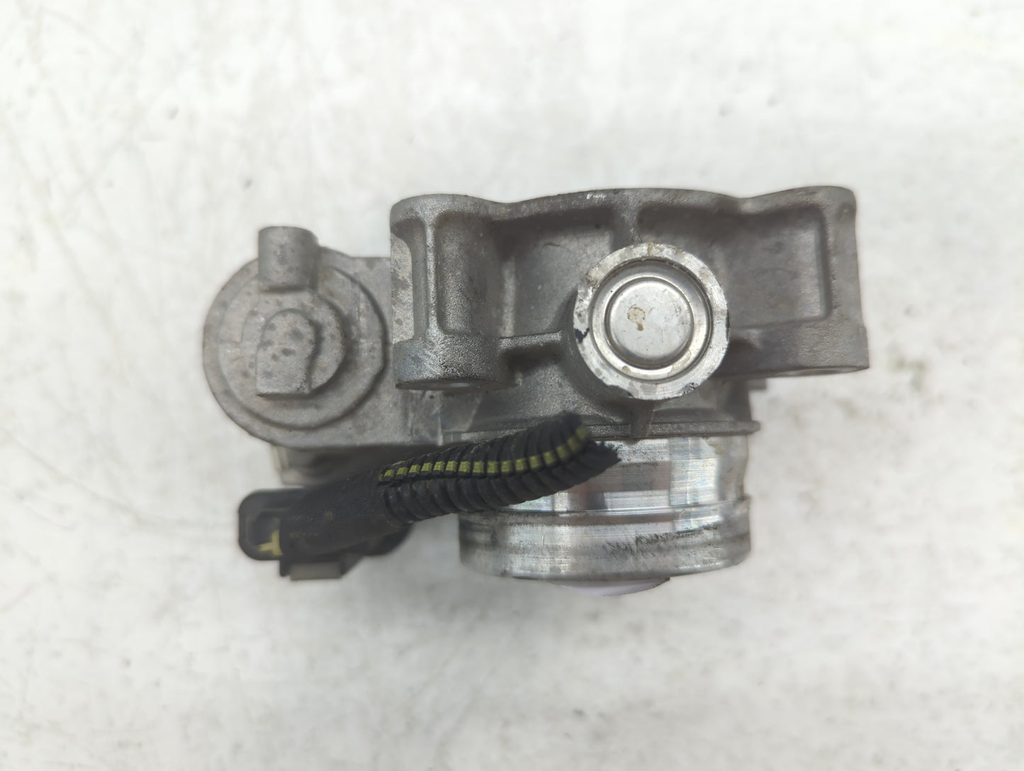 2018-2022 Chevrolet Equinox Throttle Body P/N:12671379AA Fits Fits 2016 2017 2018 2019 2020 2021 2022 OEM Used Auto Parts - 