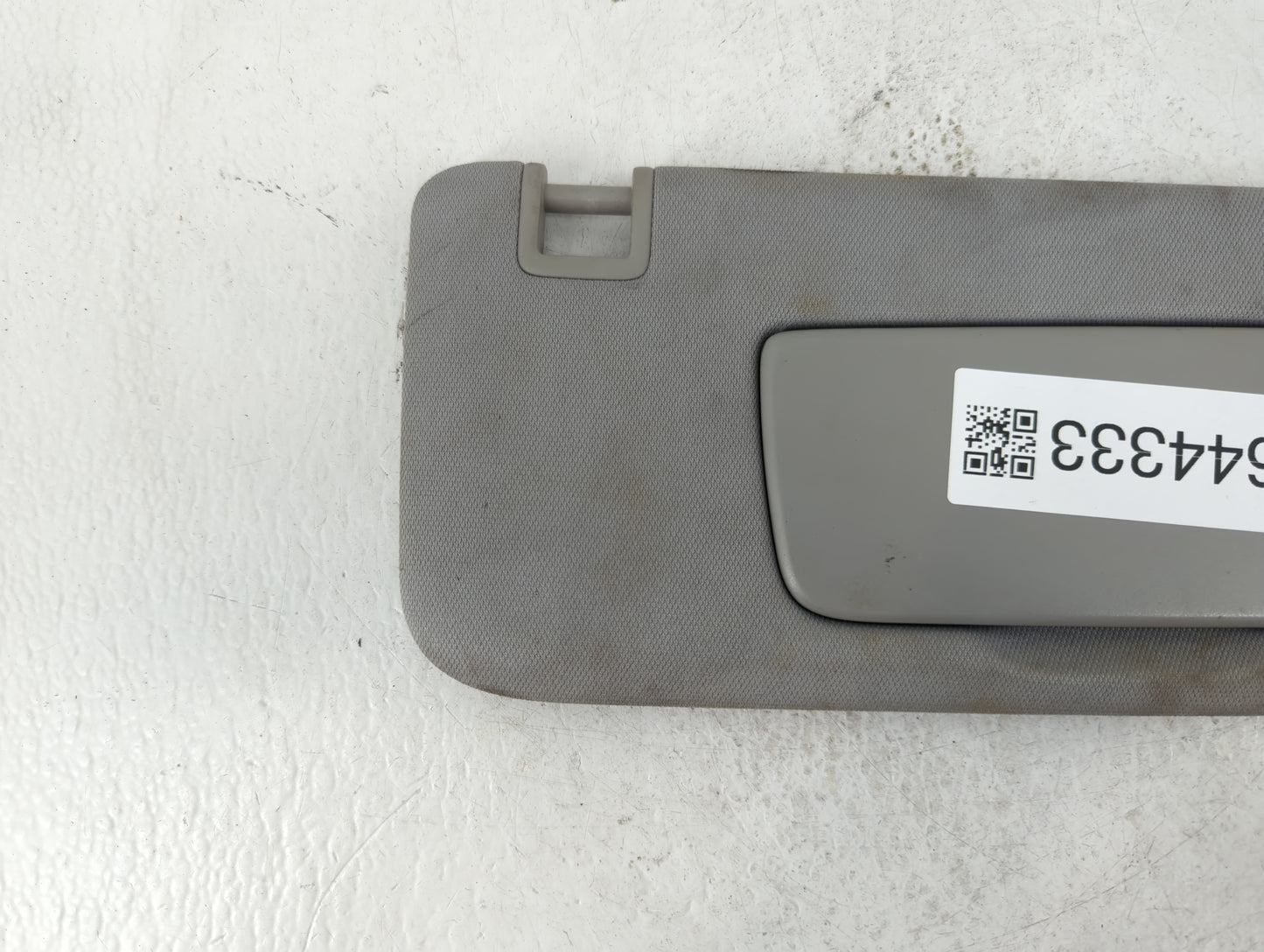 2018-2019 Chevrolet Equinox Sun Visor Shade Replacement Passenger Right Mirror Fits Fits 2018 2019 OEM Used Auto Parts - Oem