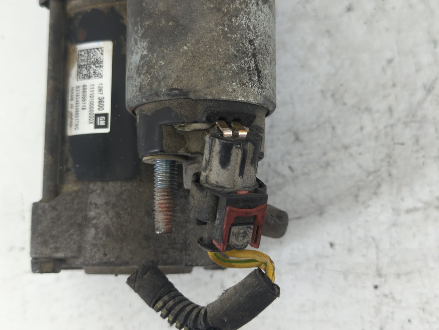2018-2022 Chevrolet Equinox Car Starter Motor Solenoid OEM P/N:12673600 Fits Fits 2017 2018 2019 2020 2021 2022 OEM Used Aut