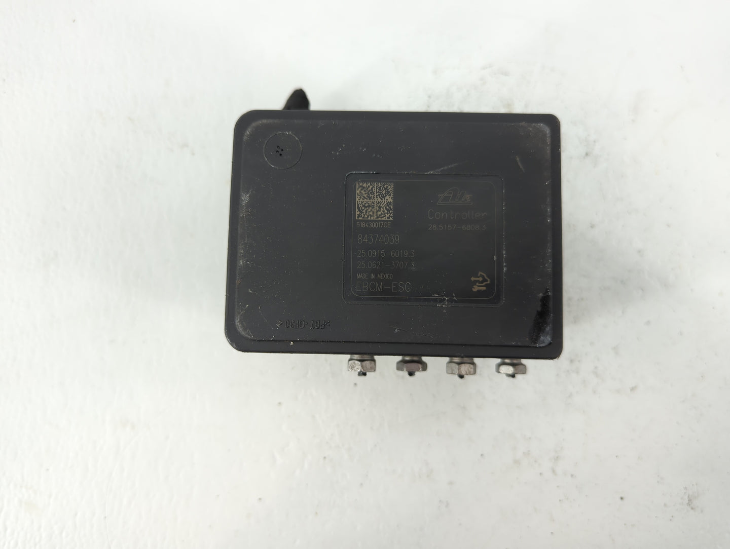 2018-2019 Chevrolet Equinox ABS Pump Control Module Replacement P/N:84414759 84560131 Fits Fits 2018 2019 2020 2021 OEM Used