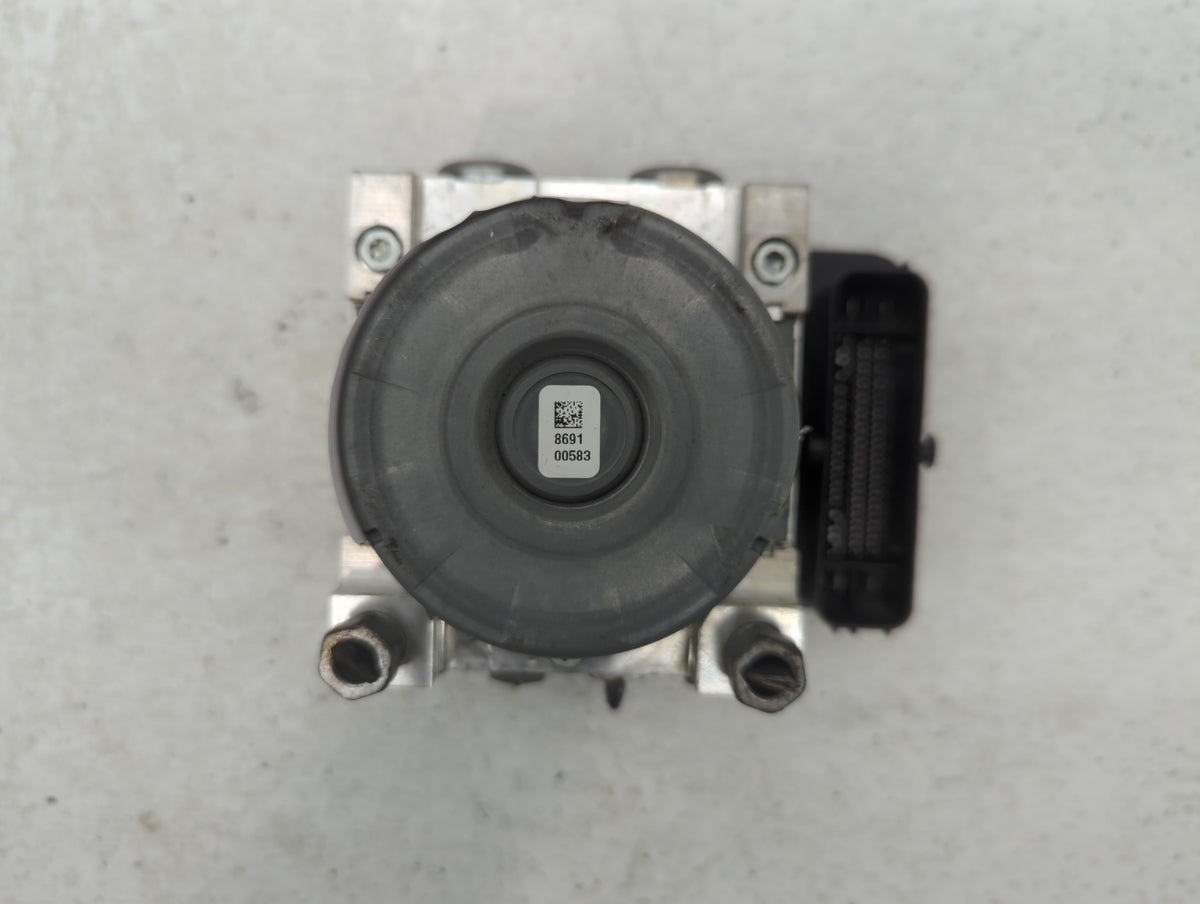 2018-2019 Chevrolet Equinox Anti-Lock Brake ABS Pump Module Actuator OEM P/N:84414759 Fits Fits 2018 2019 2020 2021 OEM Used