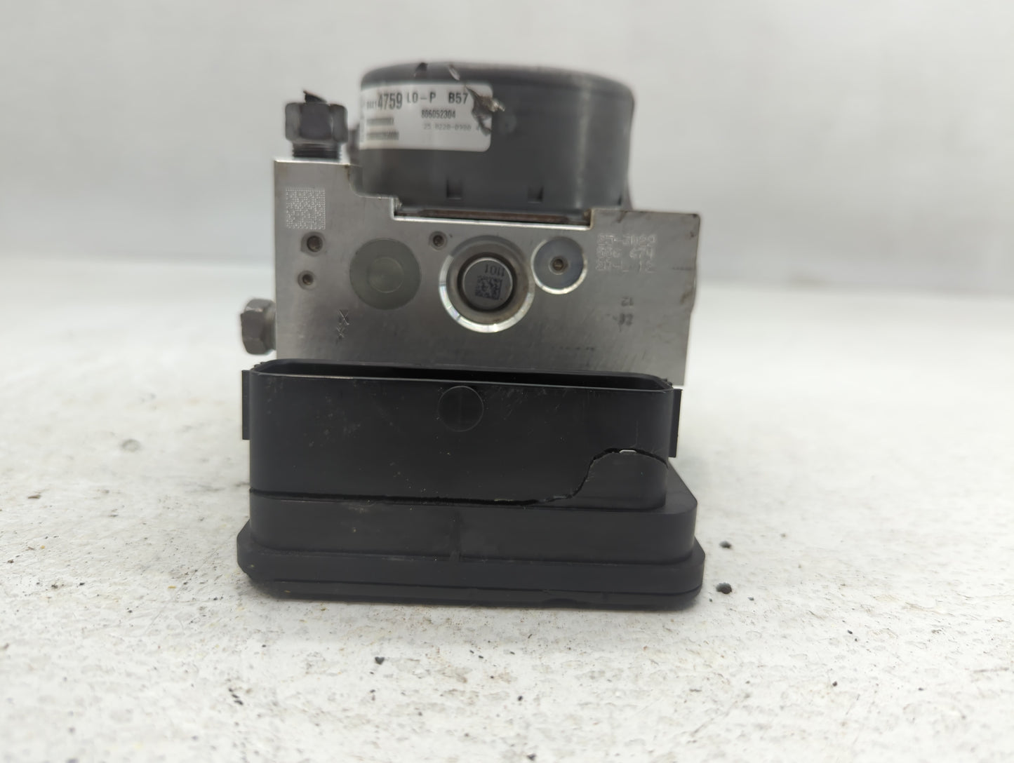 2018-2019 Chevrolet Equinox ABS Pump Control Module Replacement P/N:84414759 Fits Fits 2018 2019 2020 2021 OEM Used Auto Par