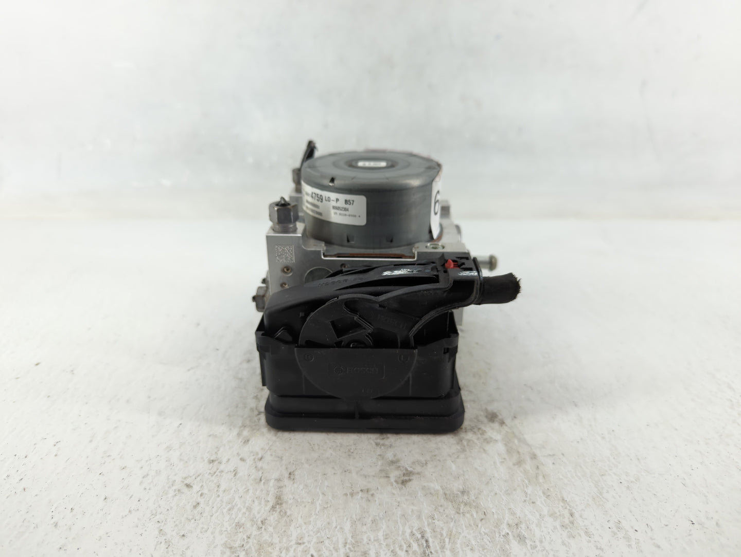 2018-2019 Chevrolet Equinox ABS Pump Control Module Replacement P/N:84414759 Fits Fits 2018 2019 2020 2021 OEM Used Auto Par