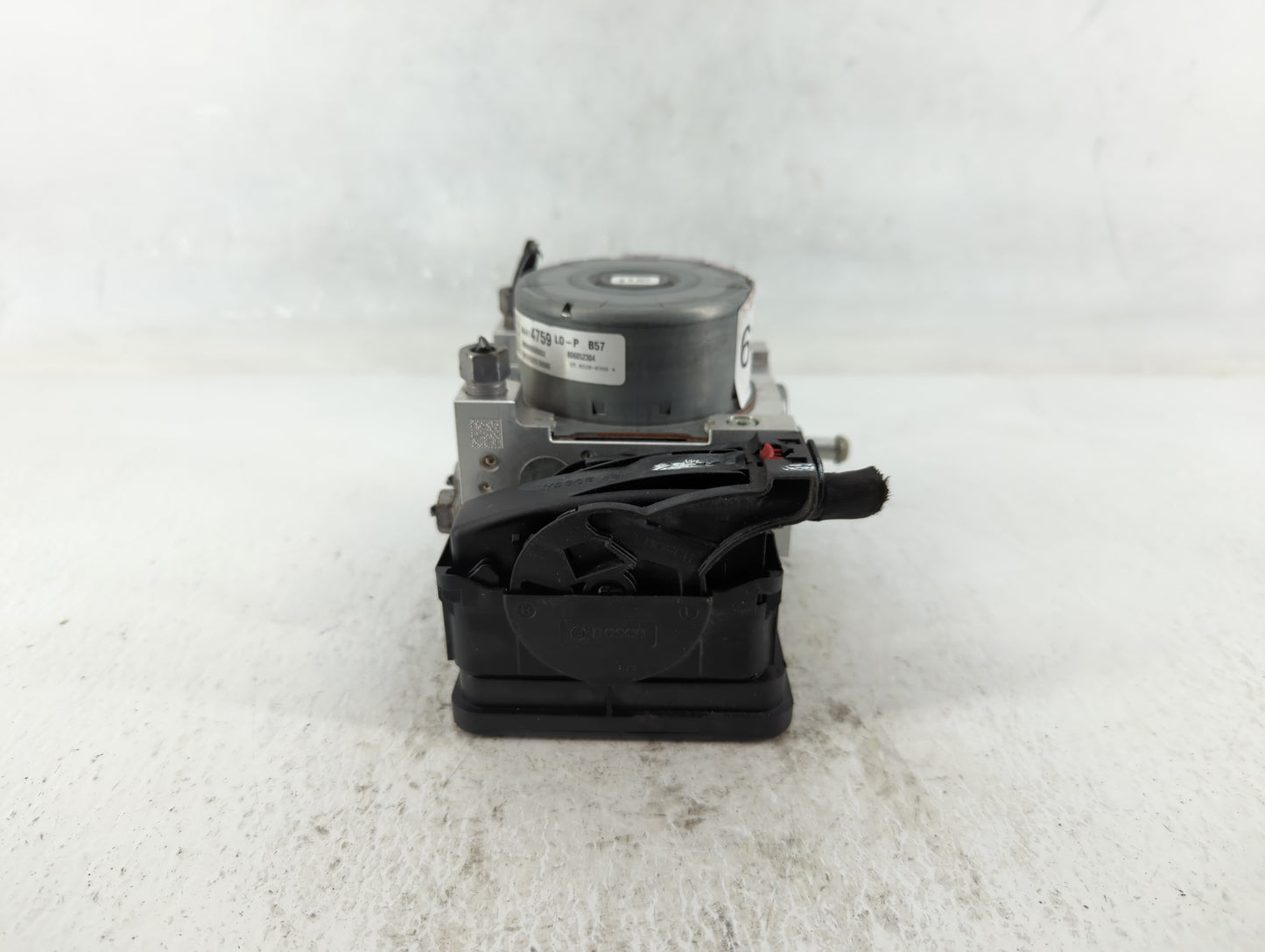 2018-2019 Chevrolet Equinox ABS Pump Control Module Replacement P/N:84414759 Fits Fits 2018 2019 2020 2021 OEM Used Auto Par