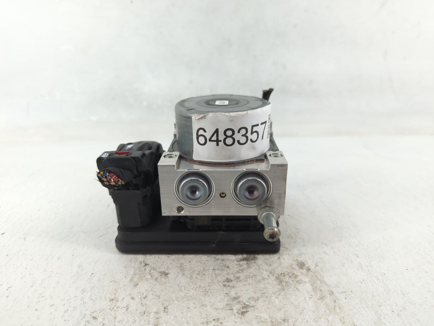 2018-2019 Chevrolet Equinox ABS Pump Control Module Replacement P/N:84414759 Fits Fits 2018 2019 2020 2021 OEM Used Auto Par