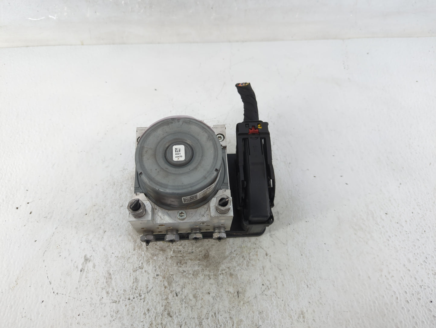 2018-2019 Chevrolet Equinox ABS Pump Control Module Replacement P/N:84342052 Fits Fits 2018 2019 2020 2021 OEM Used Auto Par