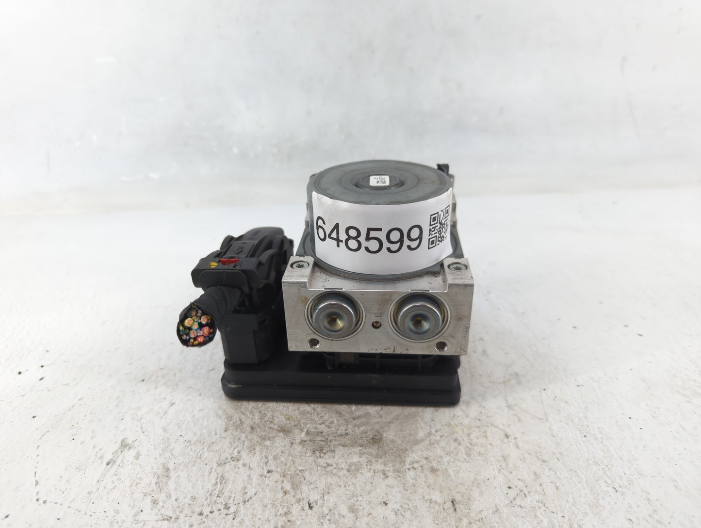 2018-2019 Chevrolet Equinox ABS Pump Control Module Replacement P/N:84342052 Fits Fits 2018 2019 2020 2021 OEM Used Auto Par