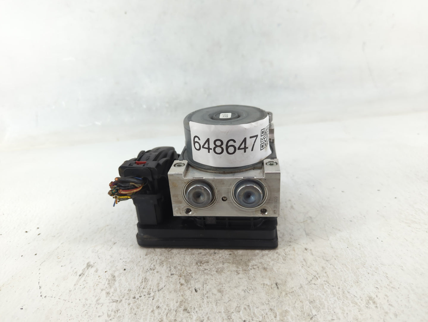 2018-2019 Chevrolet Equinox ABS Pump Control Module Replacement P/N:84414759 Fits Fits 2018 2019 2020 2021 OEM Used Auto Par