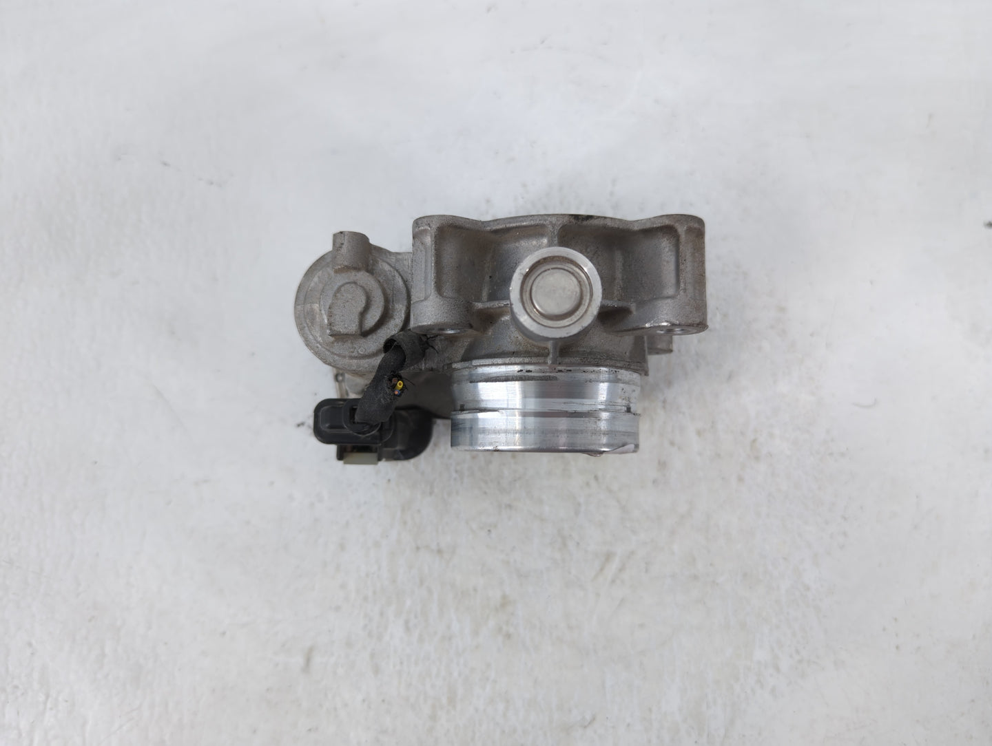 2018-2022 Chevrolet Equinox Throttle Body P/N:12671379AA Fits Fits 2016 2017 2018 2019 2020 2021 2022 OEM Used Auto Parts - 
