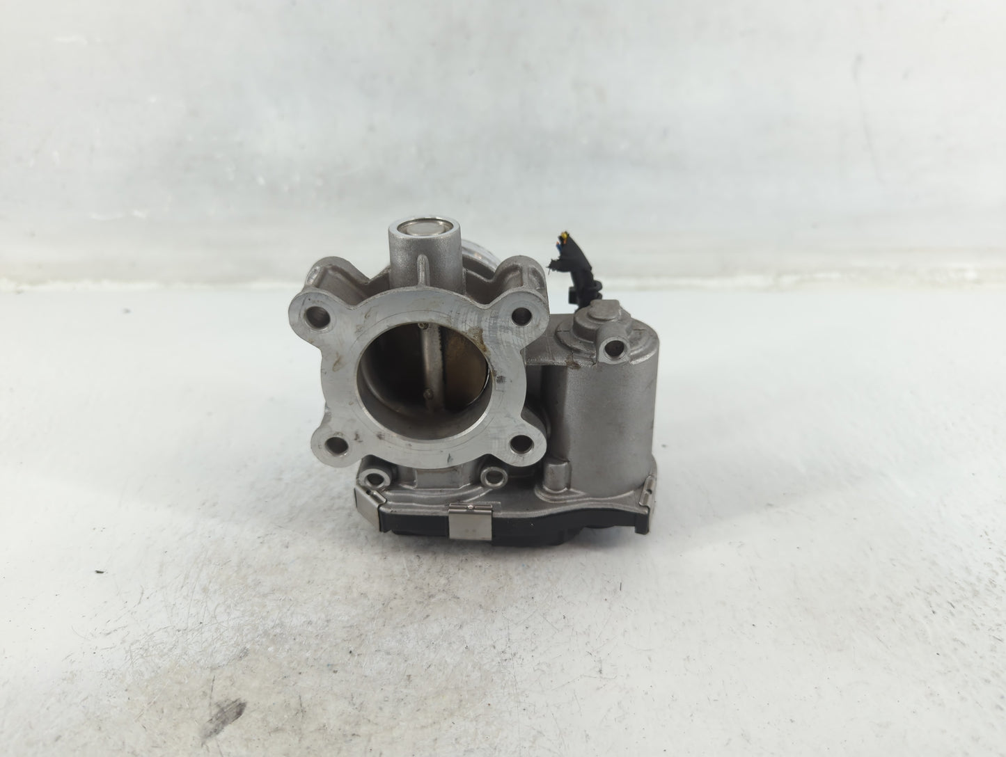 2018-2022 Chevrolet Equinox Throttle Body P/N:12671379AA Fits Fits 2016 2017 2018 2019 2020 2021 2022 OEM Used Auto Parts - 