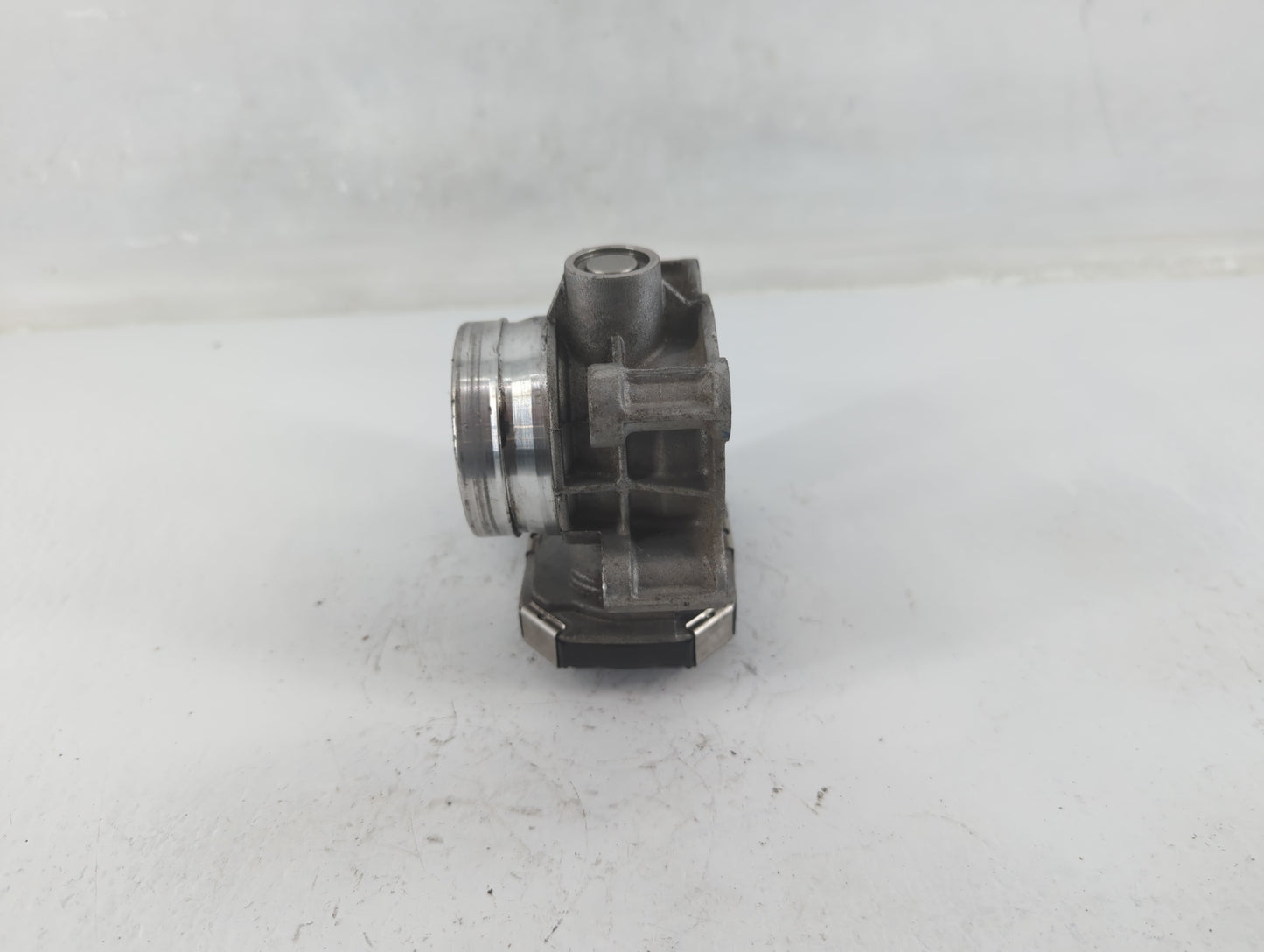 2018-2022 Chevrolet Equinox Throttle Body P/N:12671379AA Fits Fits 2016 2017 2018 2019 2020 2021 2022 OEM Used Auto Parts - 