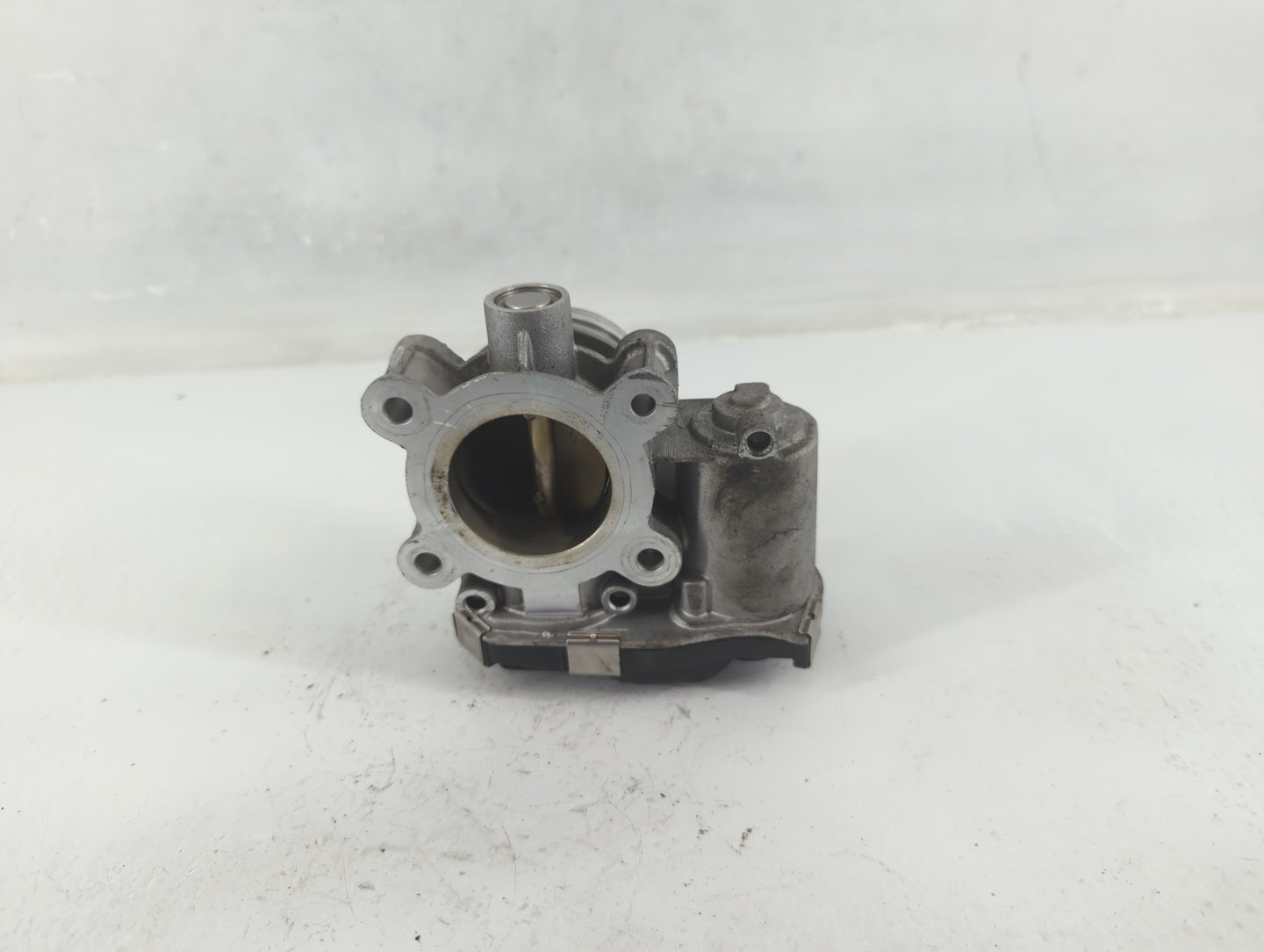 2018-2022 Chevrolet Equinox Throttle Body P/N:12671379AA Fits Fits 2016 2017 2018 2019 2020 2021 2022 OEM Used Auto Parts - 