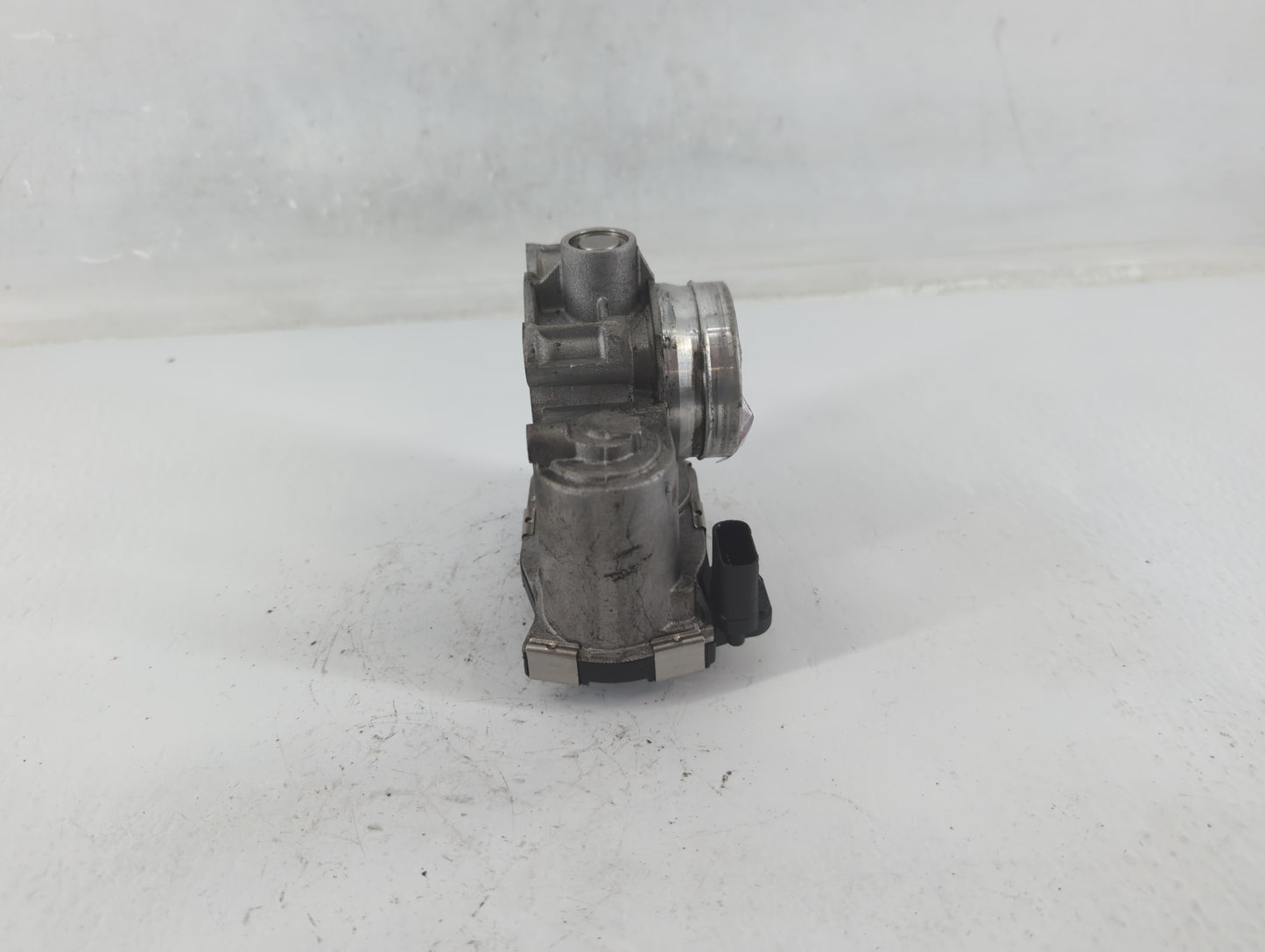 2018-2022 Chevrolet Equinox Throttle Body P/N:12671379AA Fits Fits 2016 2017 2018 2019 2020 2021 2022 OEM Used Auto Parts - 